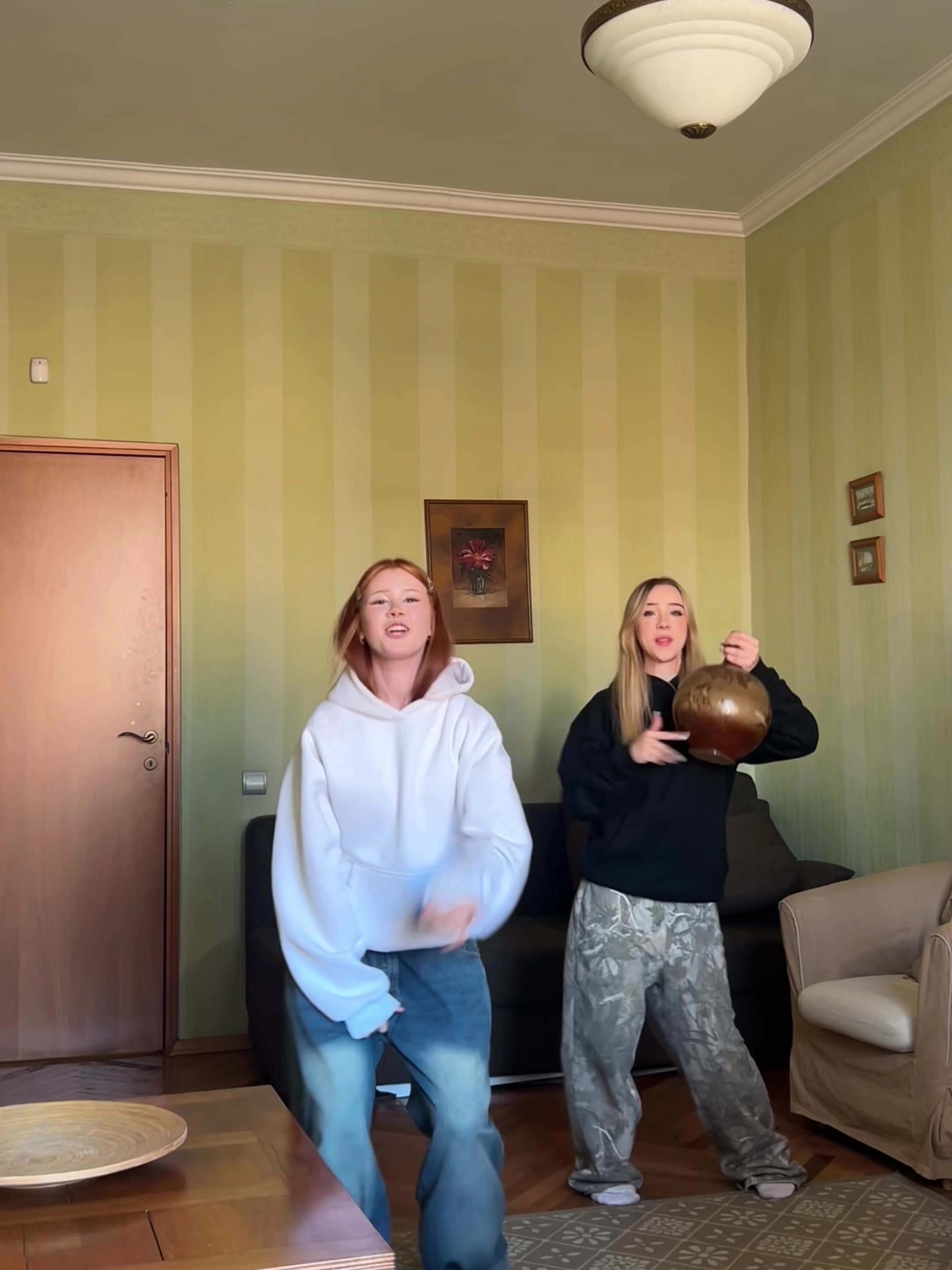@ТГК:Фейка йоу🎰