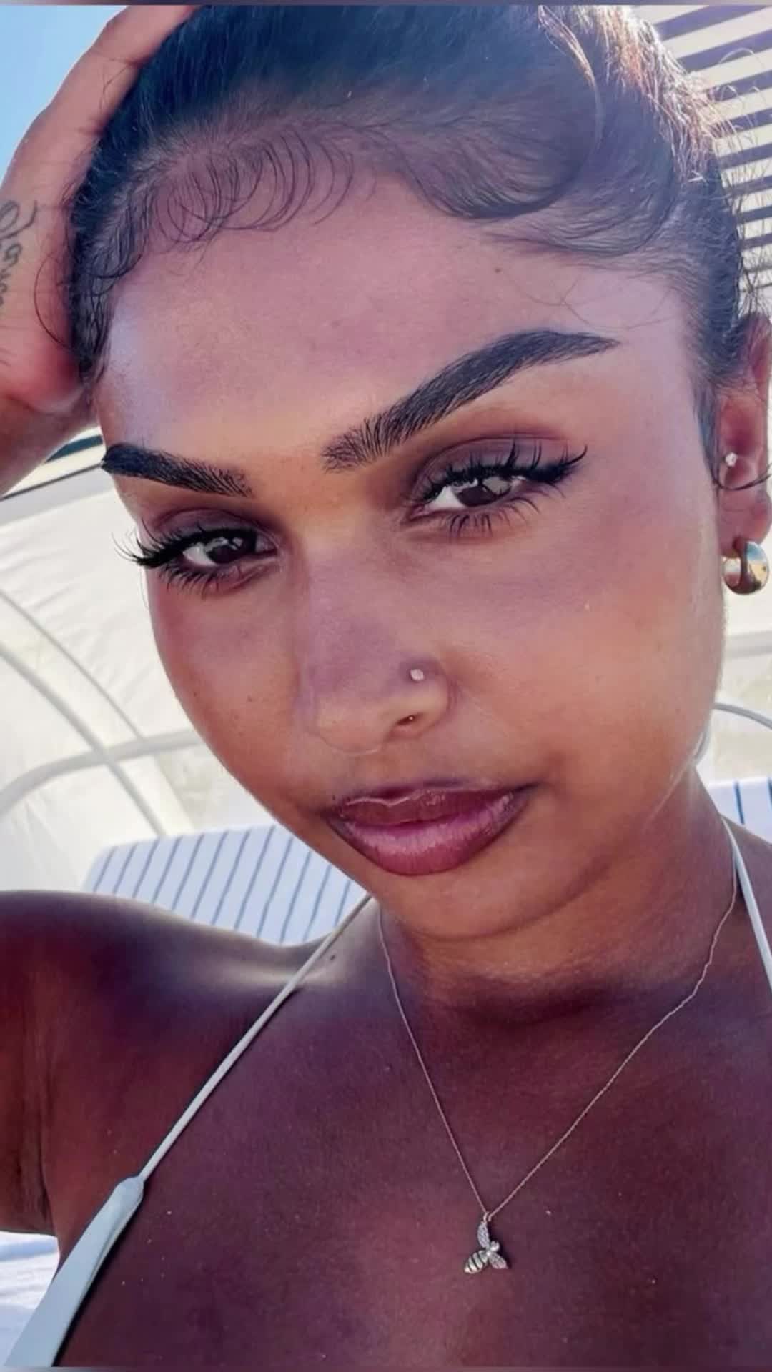 @?