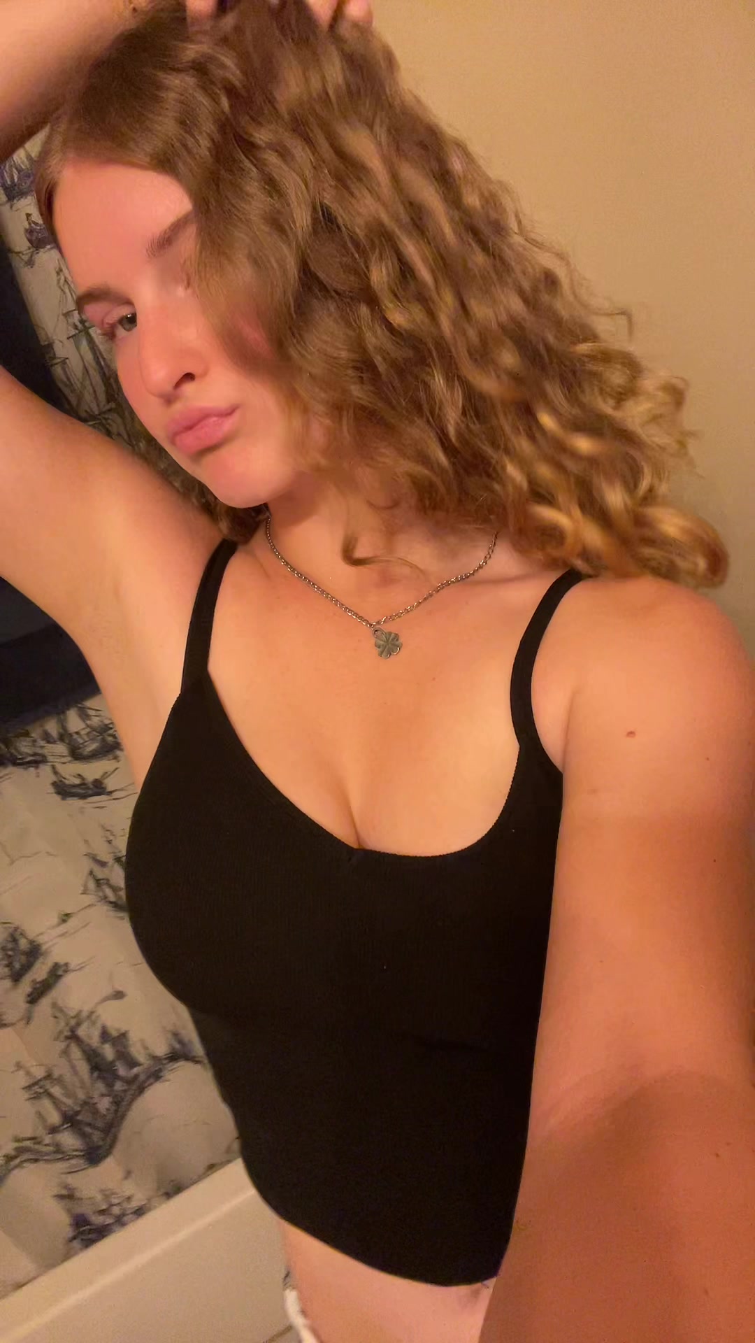 @Watswitthesehomiesdisinmy🧍&zwj;♀️