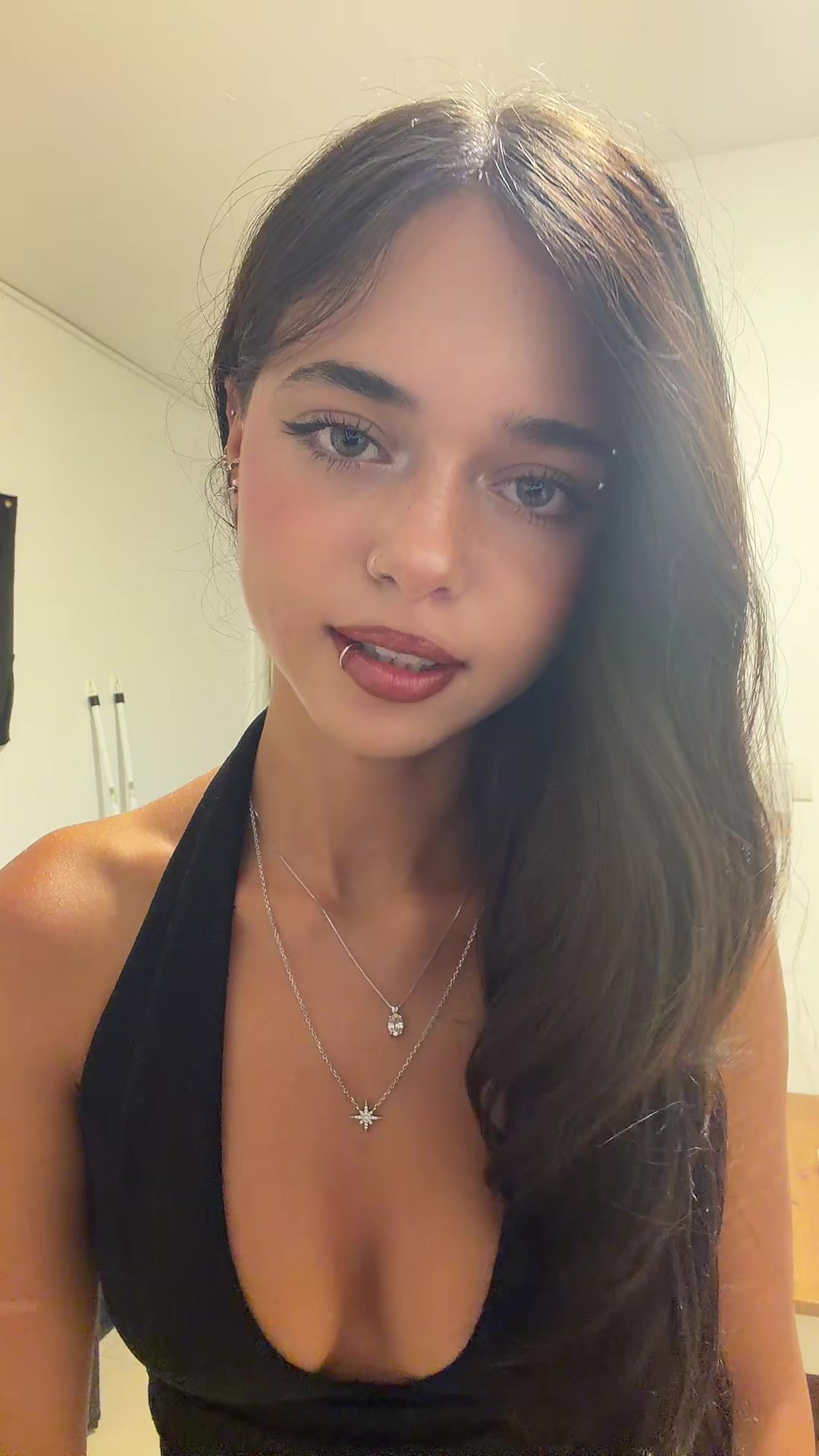 @hila๐