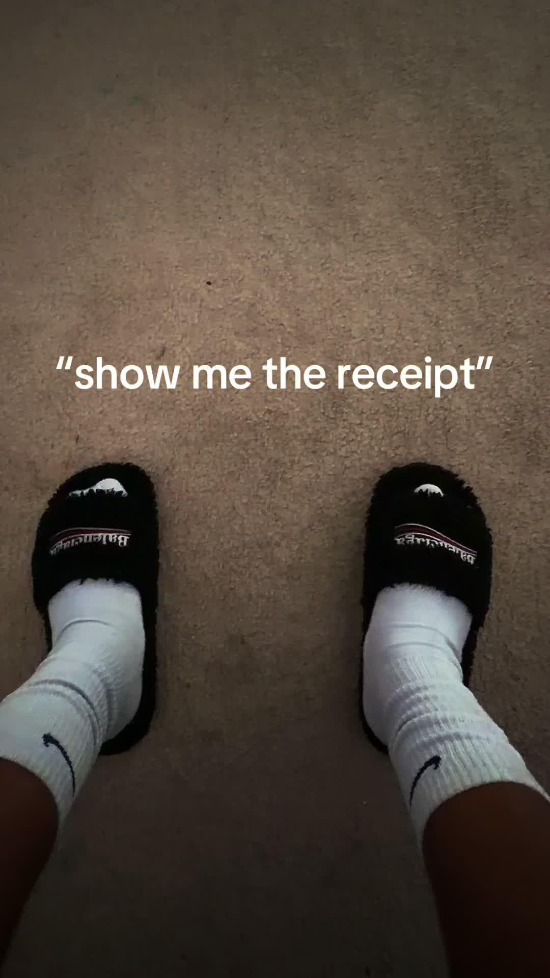 @⃟