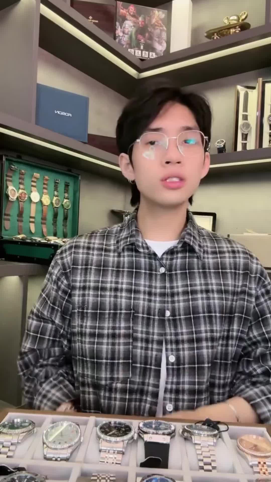 @Doãn Gia Tân