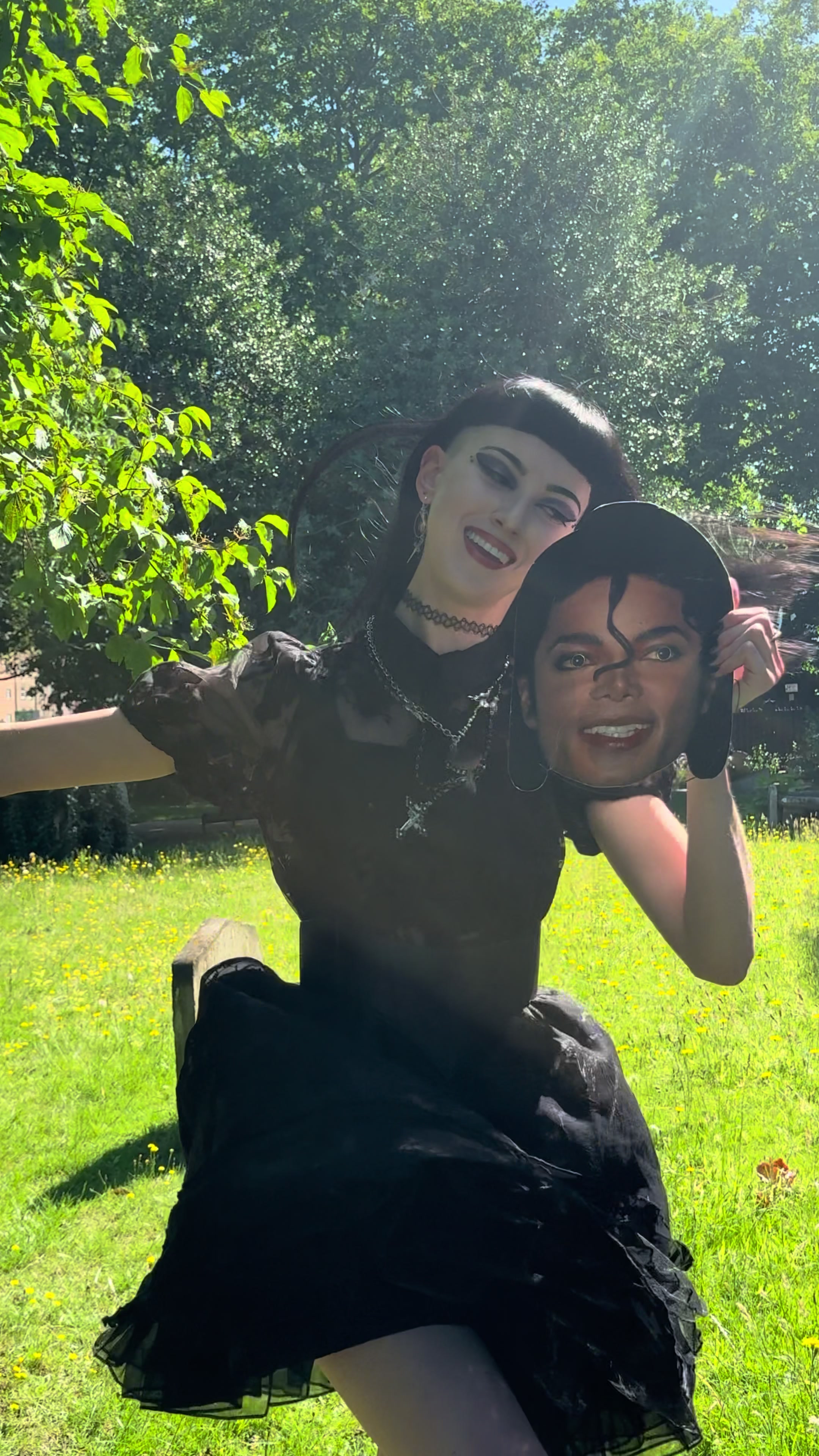 @Bèvellystrange