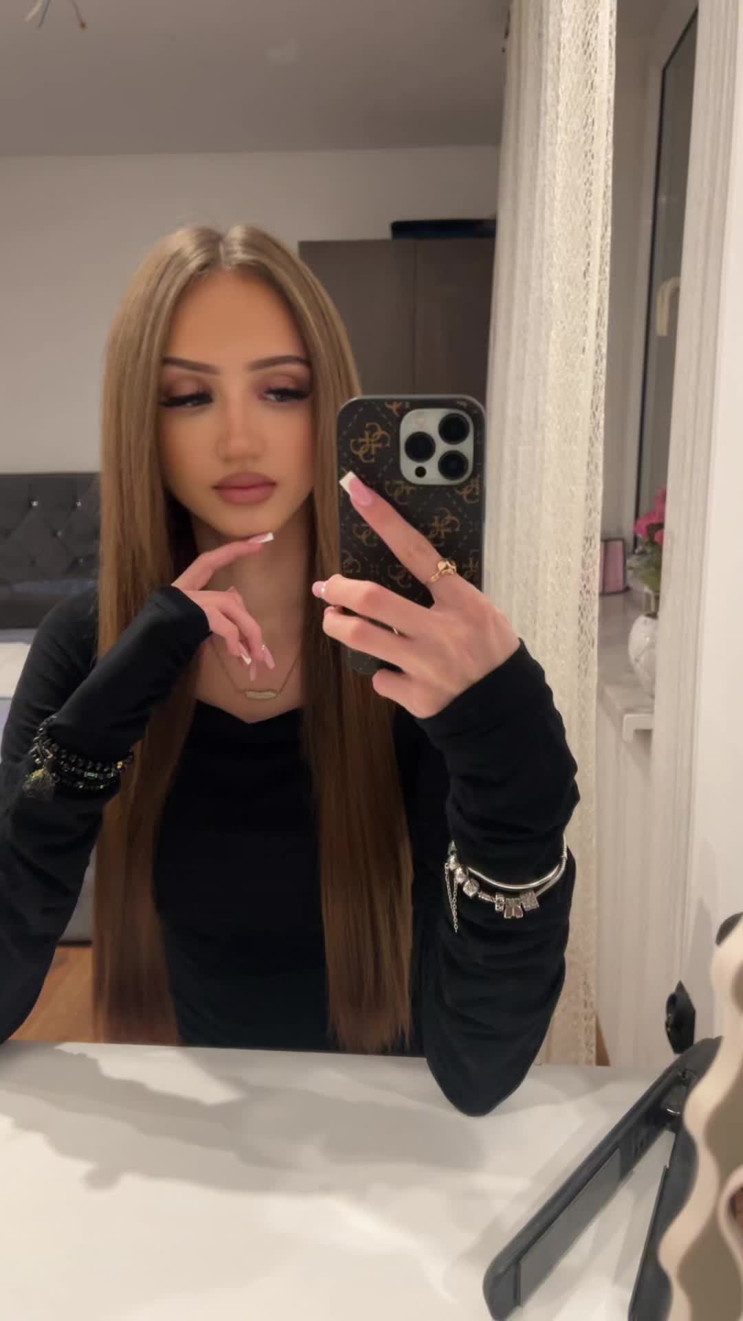 @𝐀𝐧𝐠𝐞𝐥𝐚