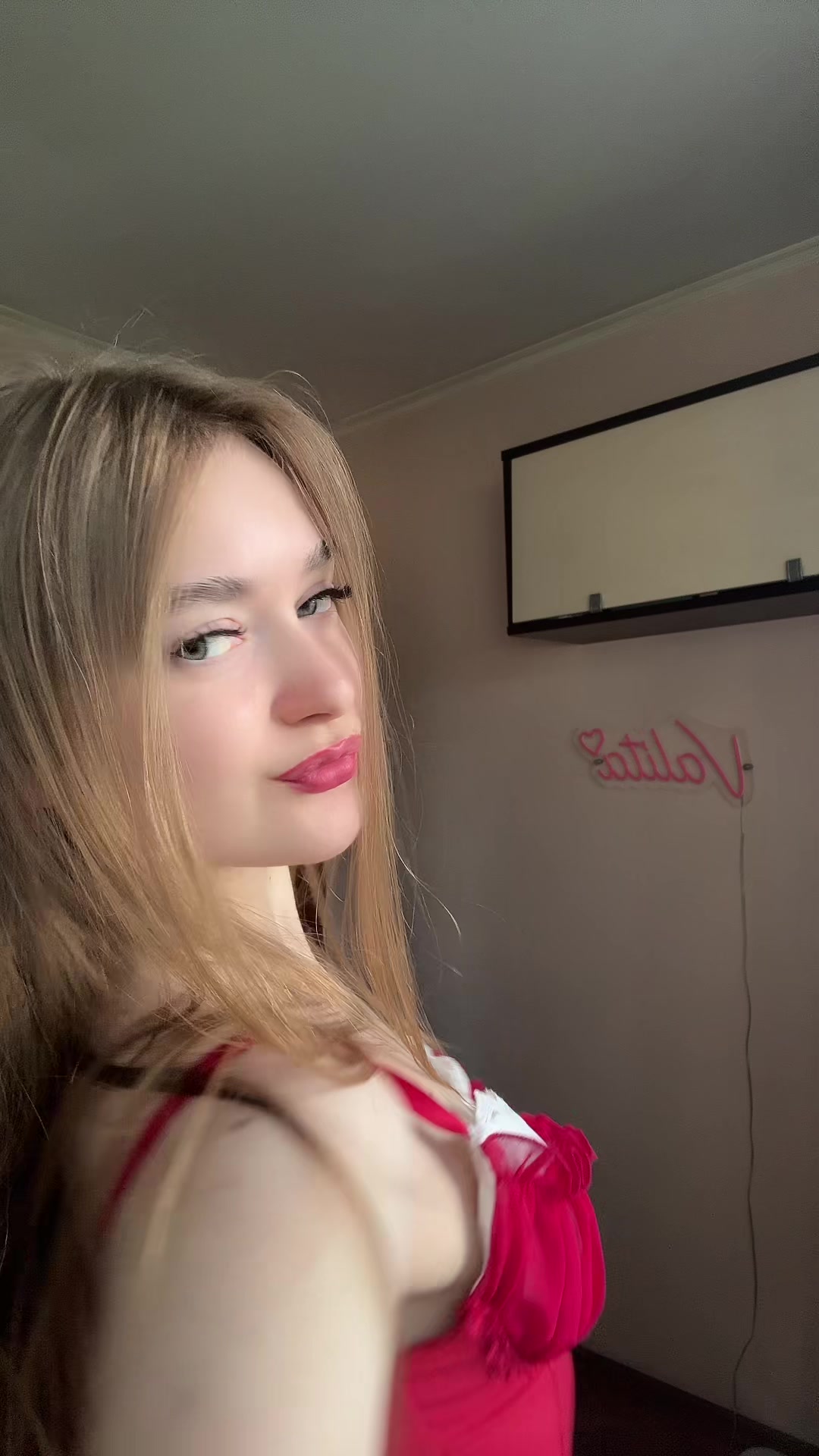 @888