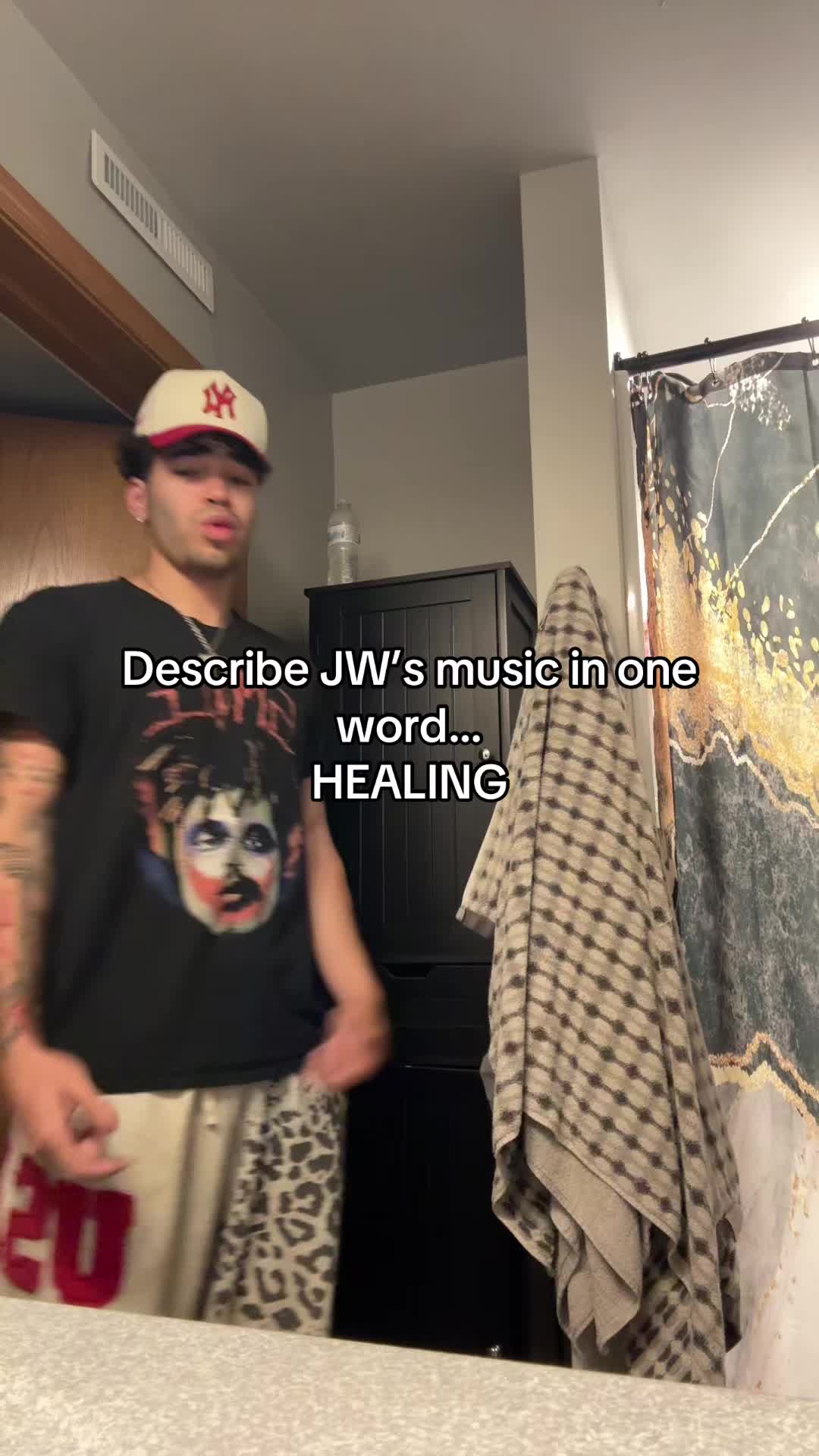 @ant🫯