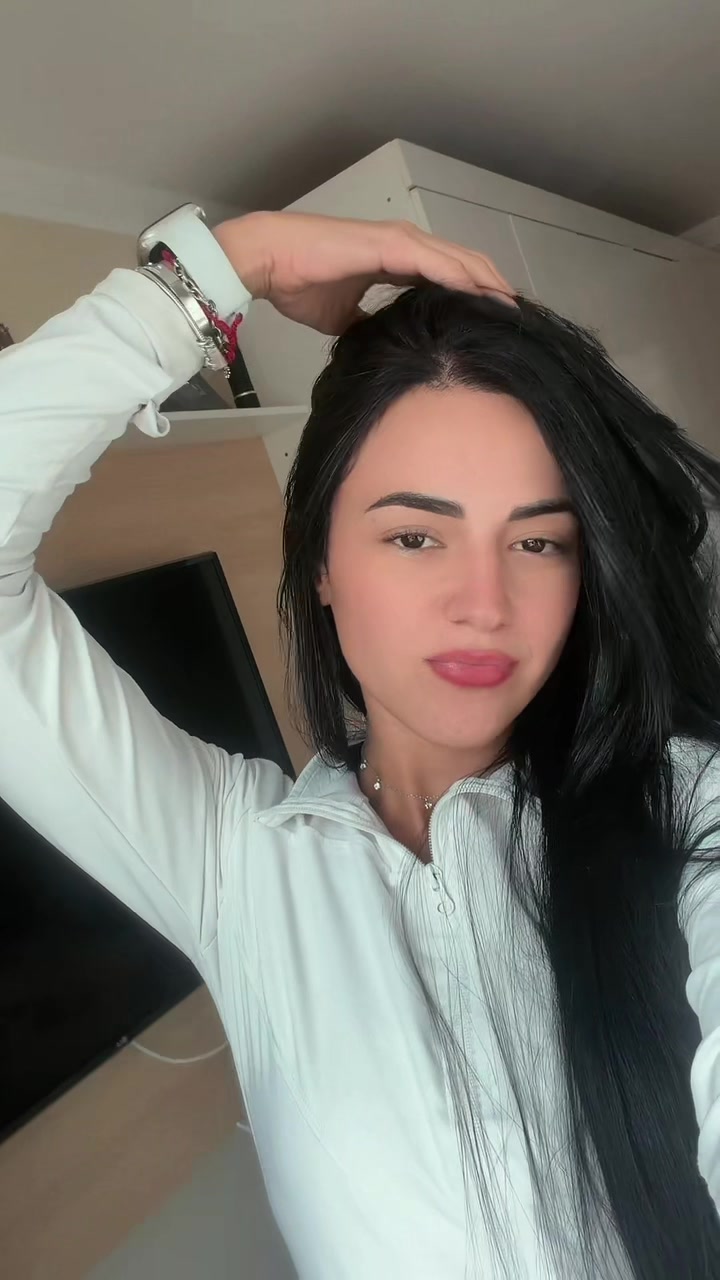 @Julia Corr&ecirc;a de Aguiar