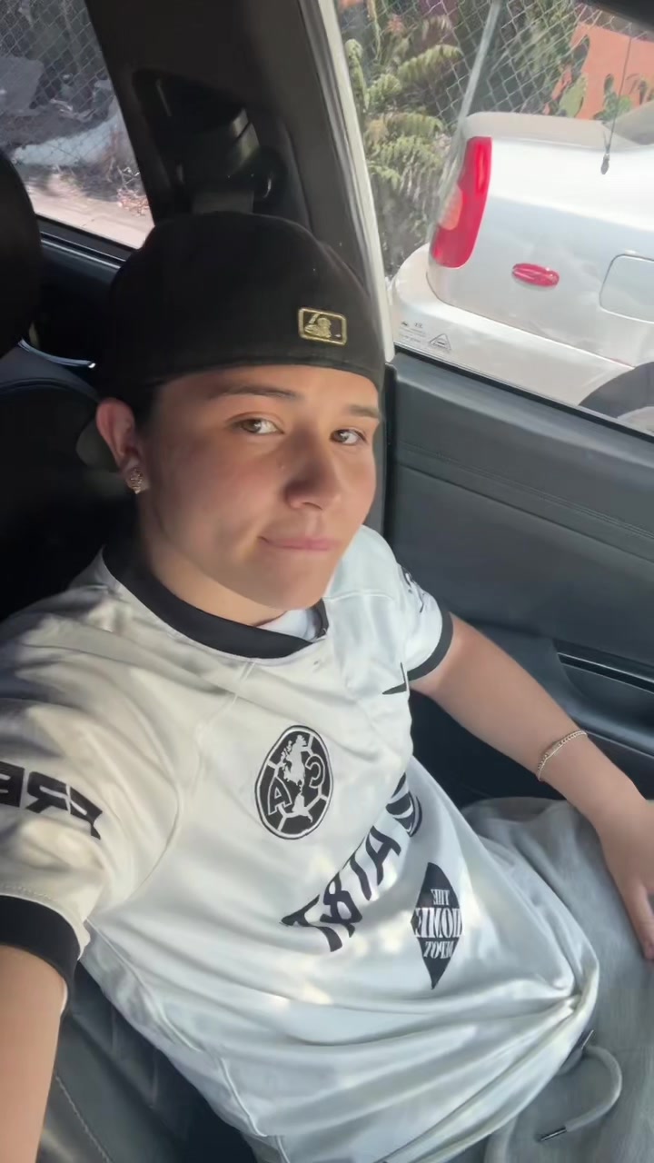 @isabella