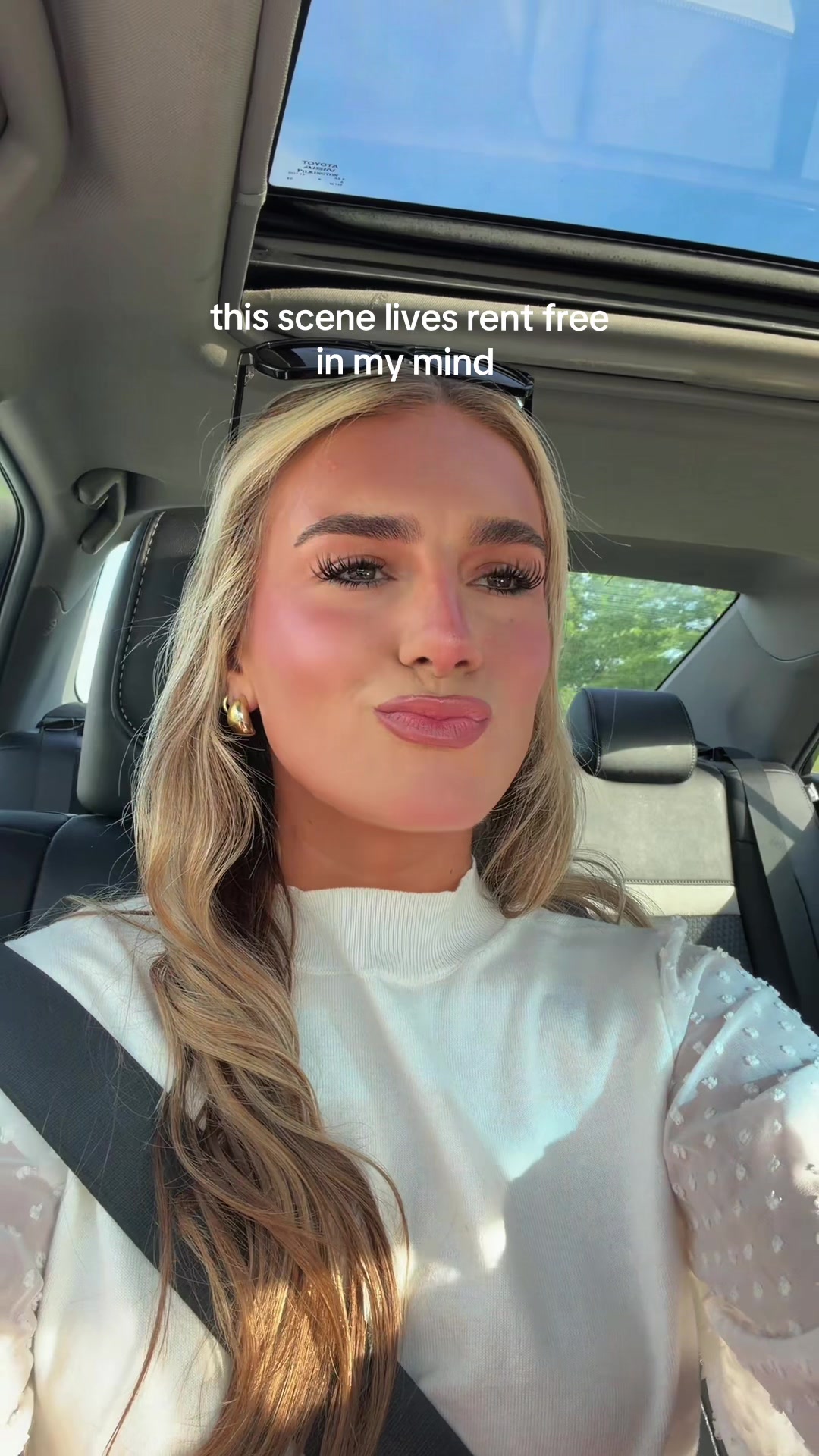 @AUDREY ✨🧚👄