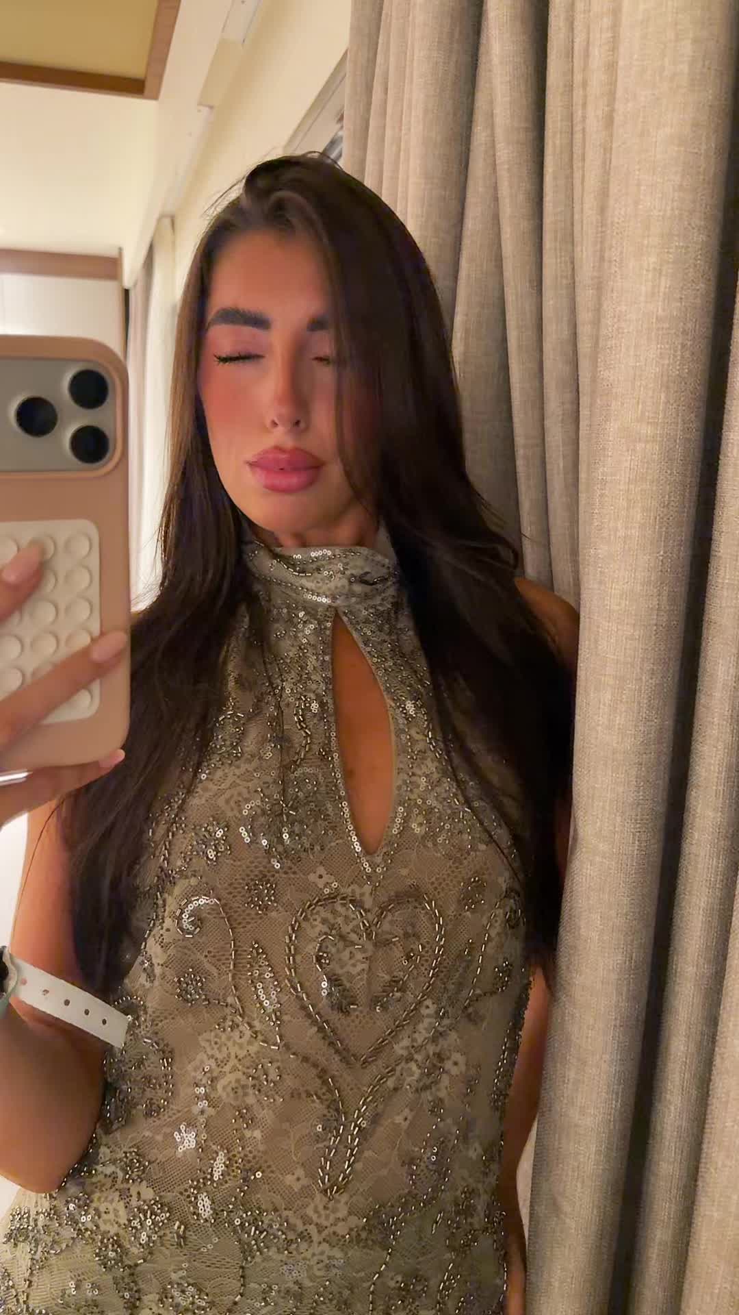 @Cris🖤