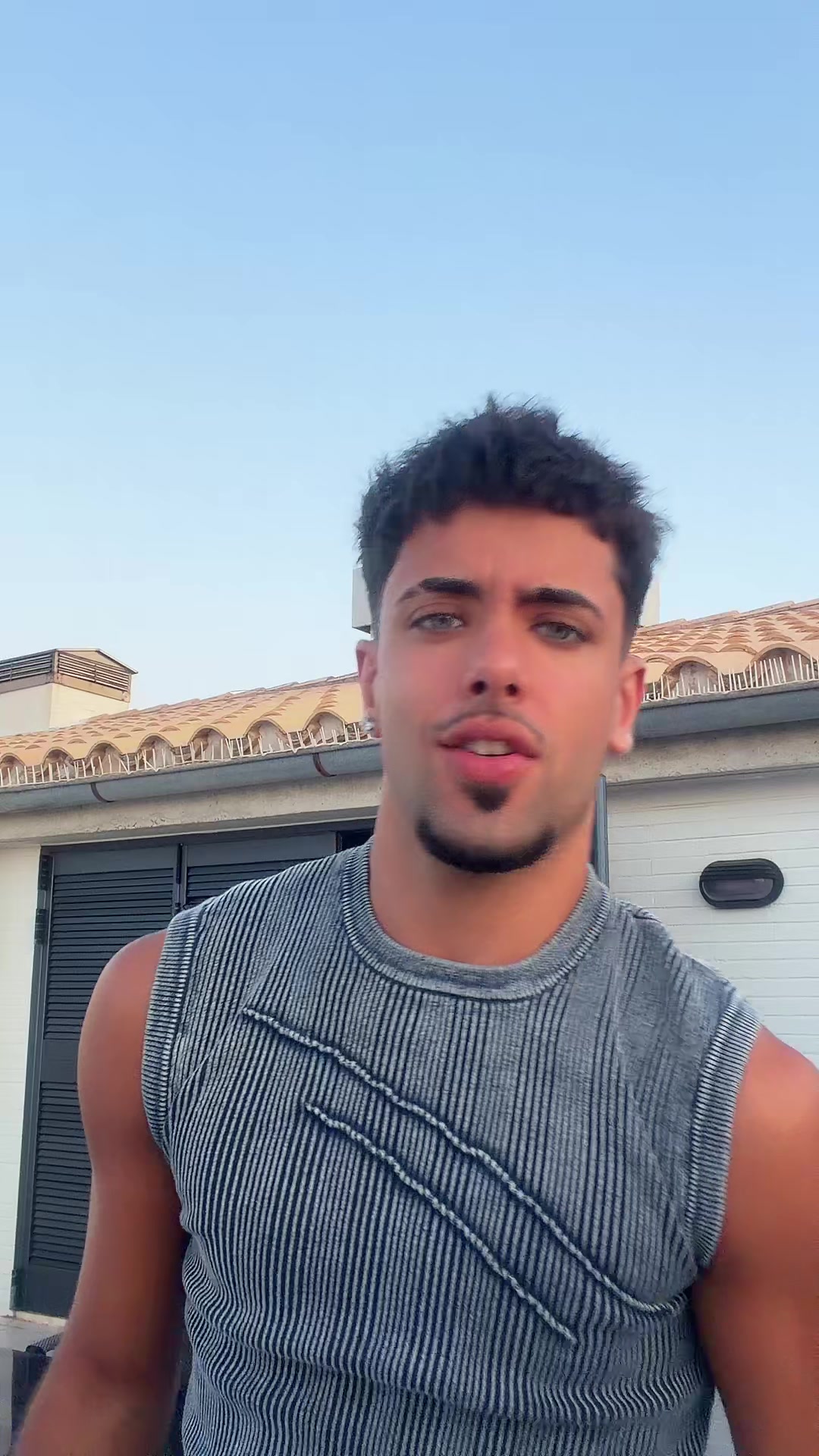 @Alex Méndez