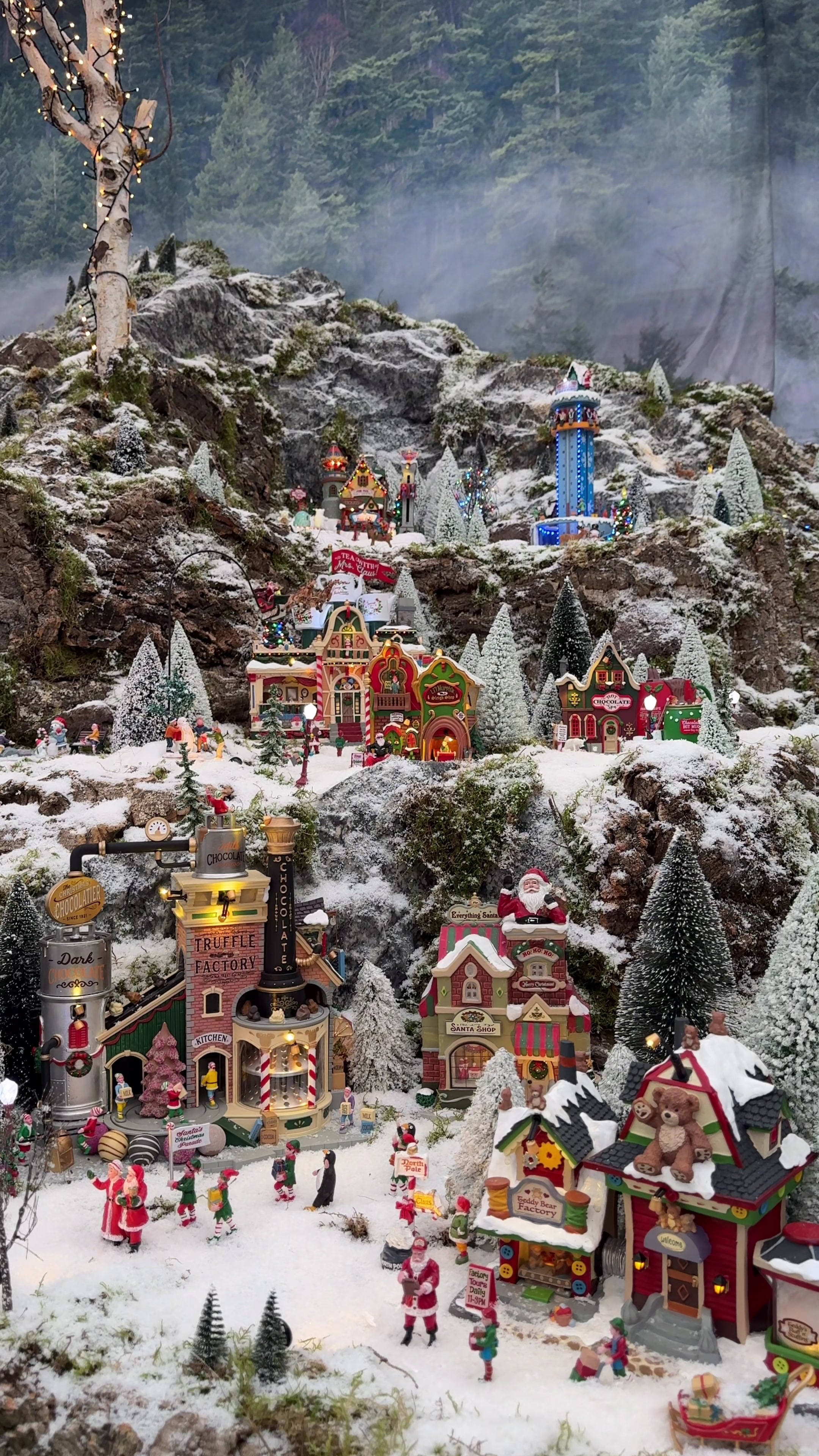 @Mike’s Christmas Village ✨