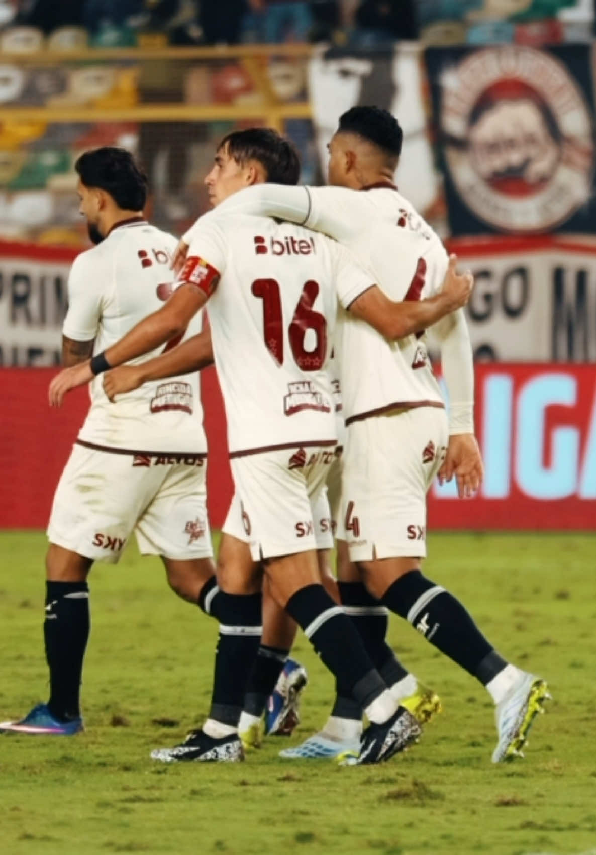 @Liga de Fútbol Profesional