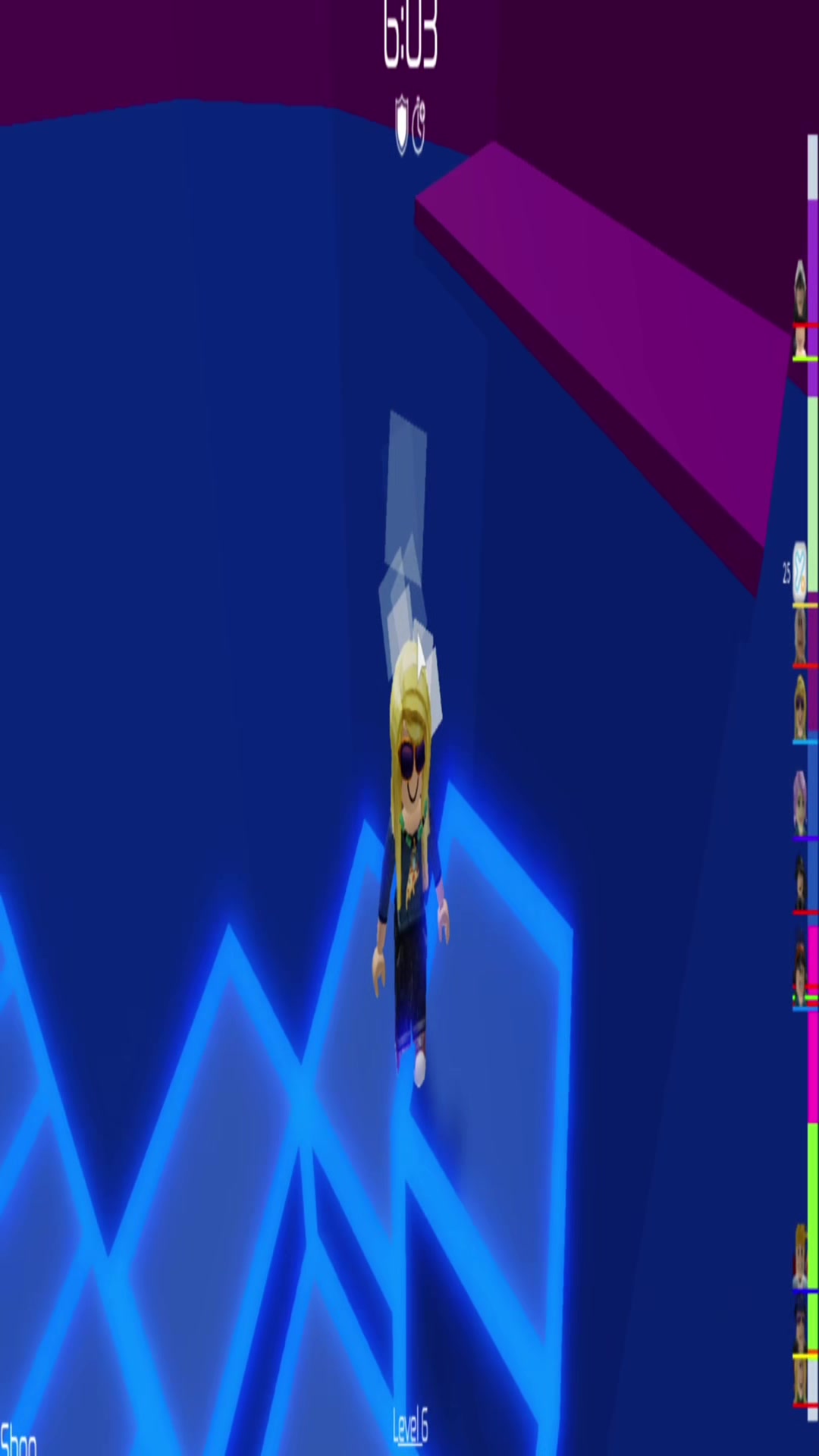 @⃟