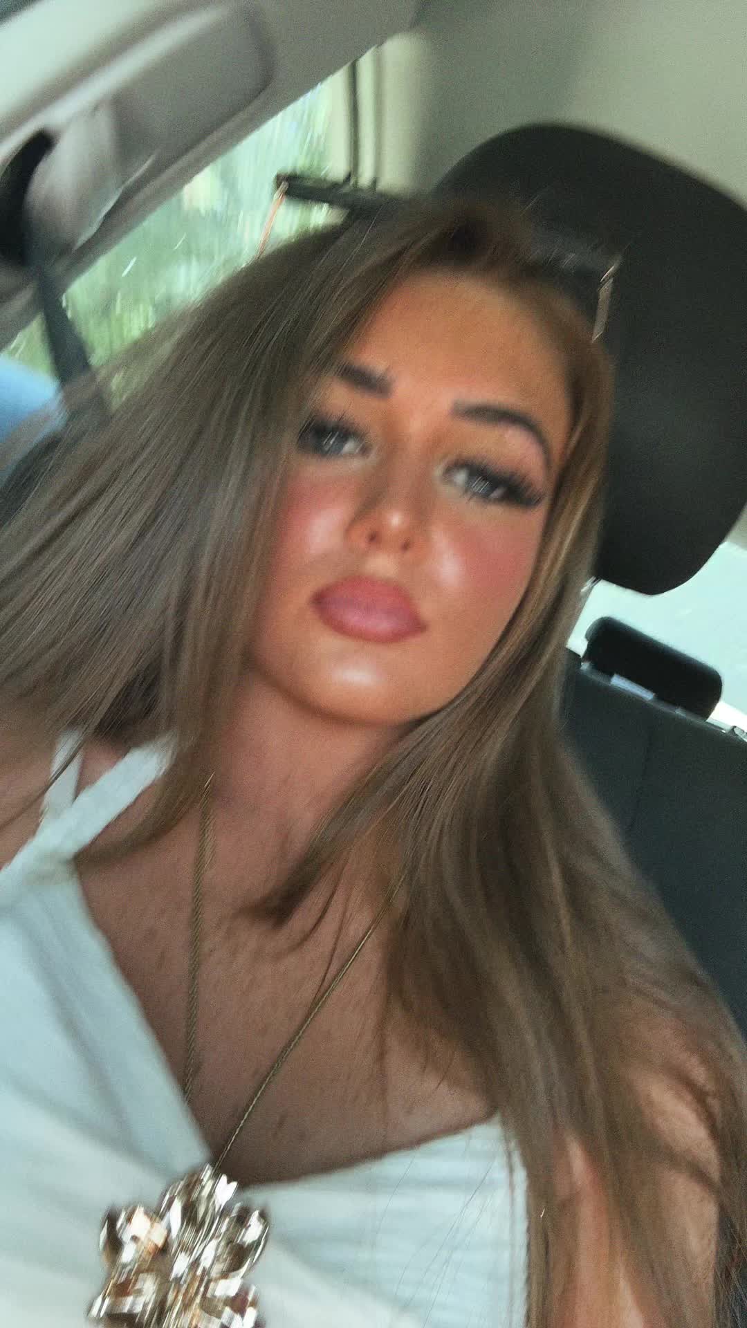 @~J~