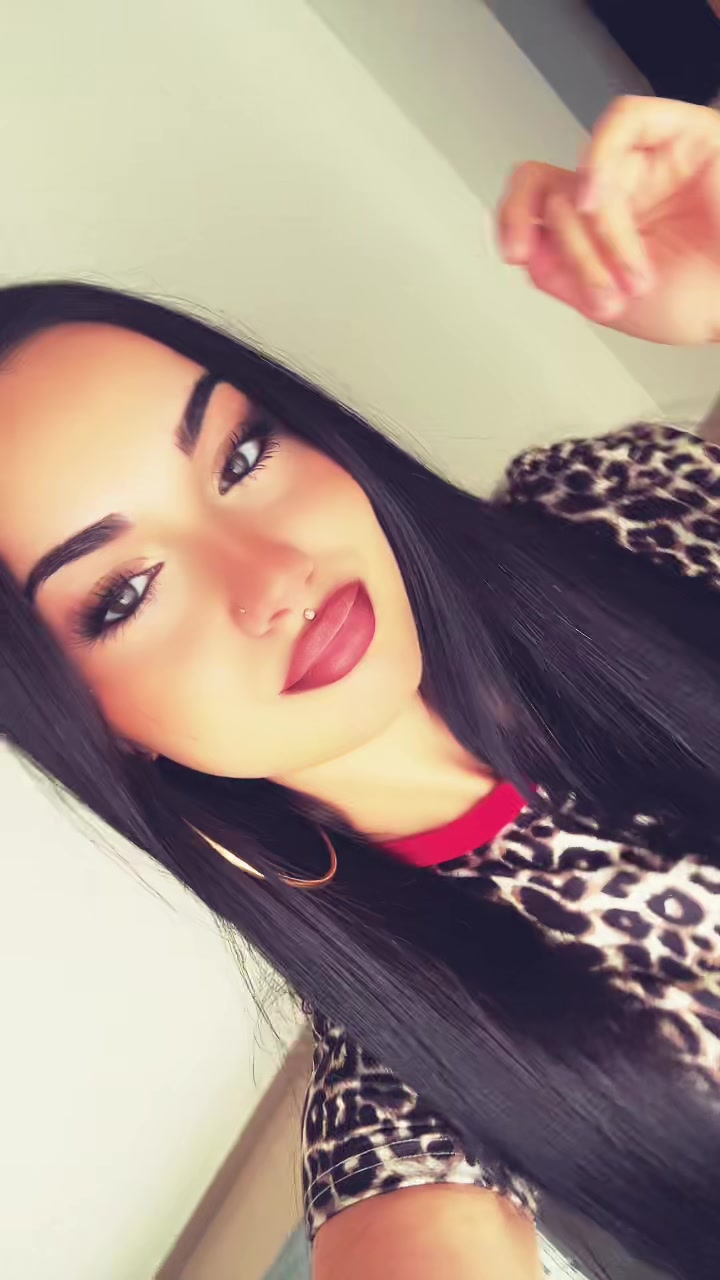 @𝕲𝕷𝕺𝕽𝕴𝕬👑