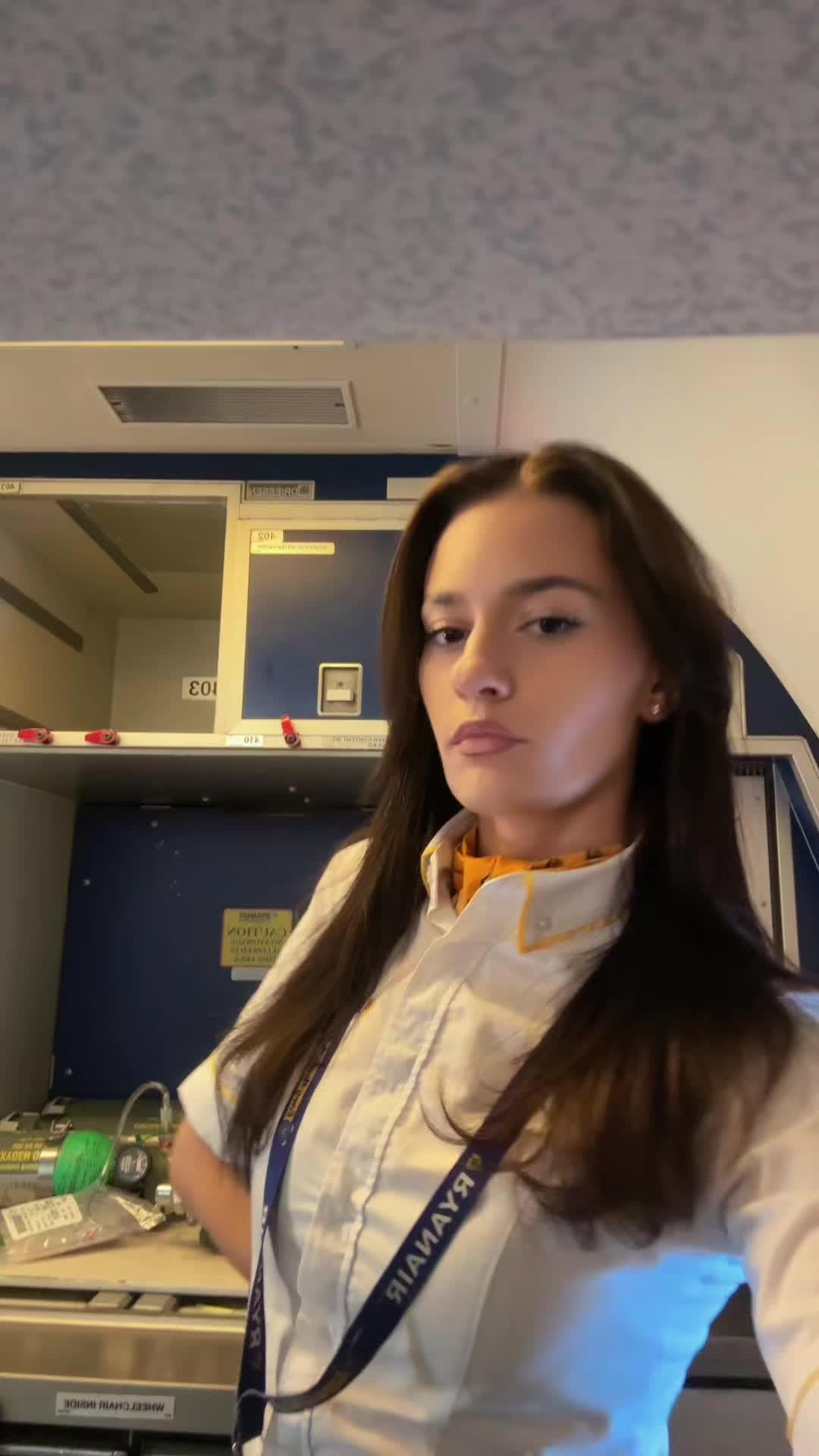 @𝓜.