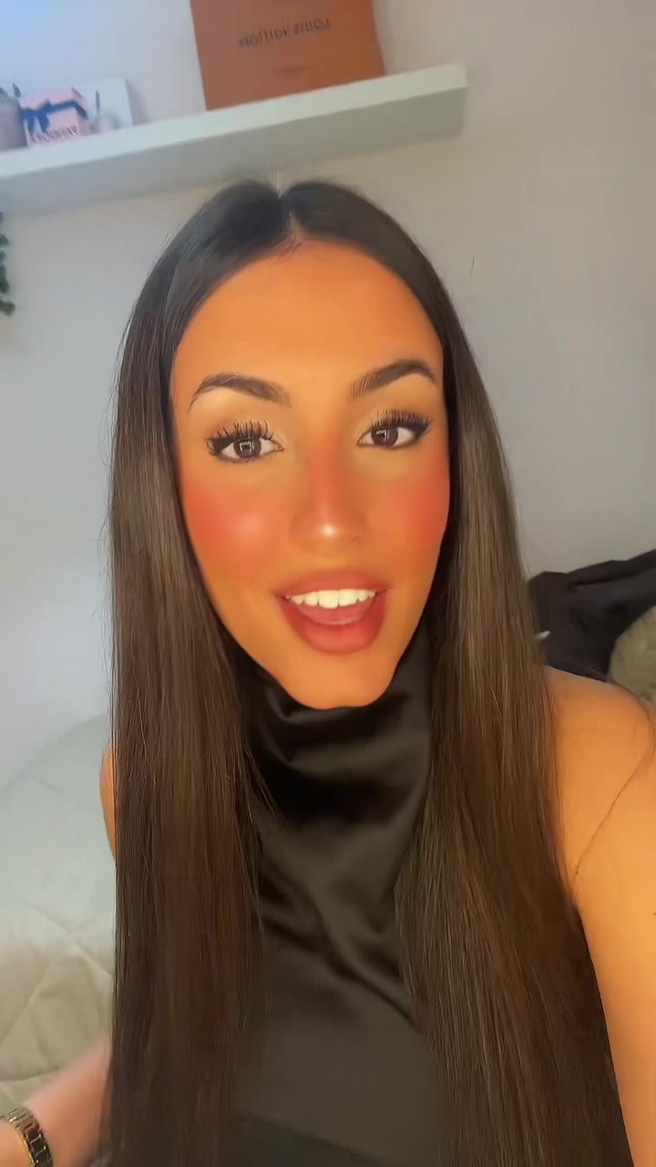 @adriana menacho