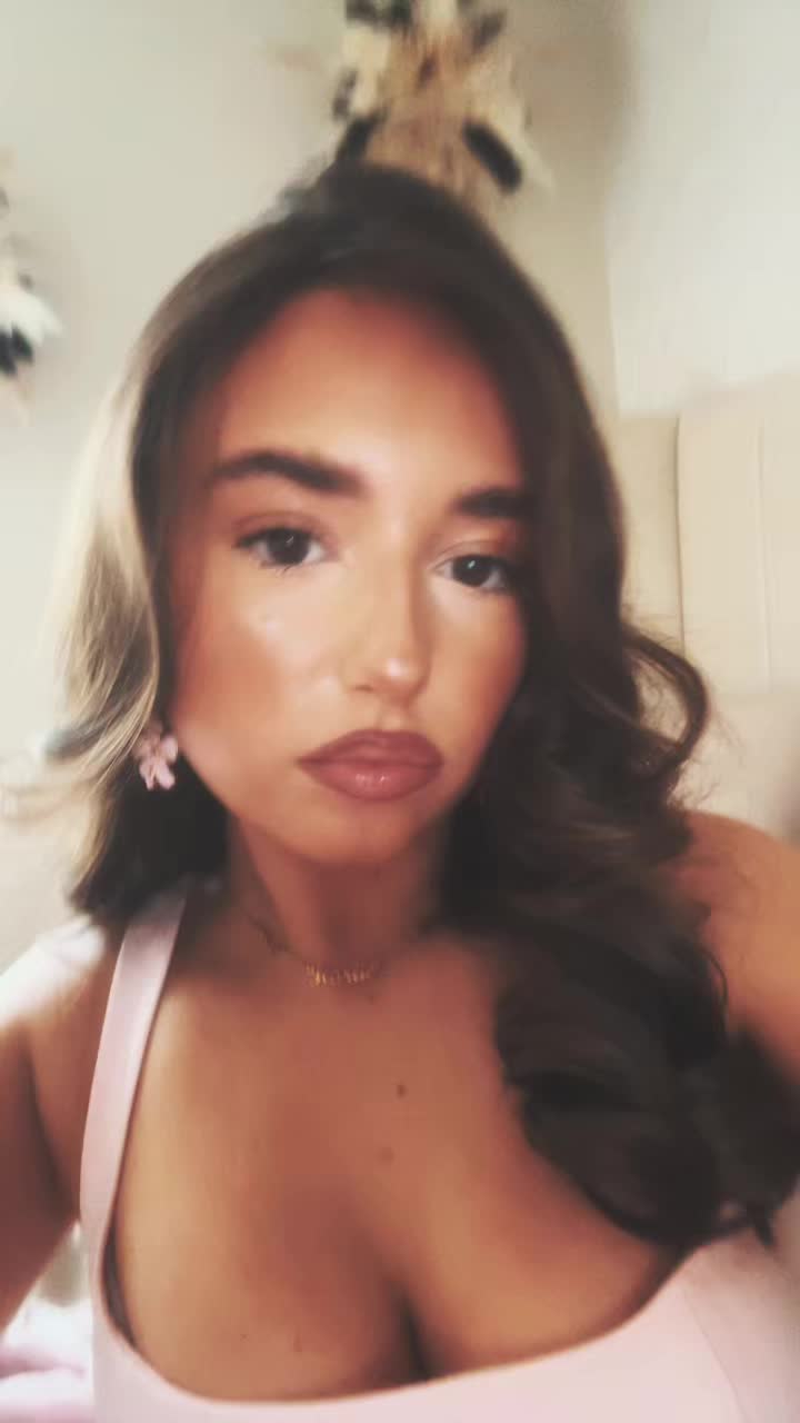 @MiaLeith