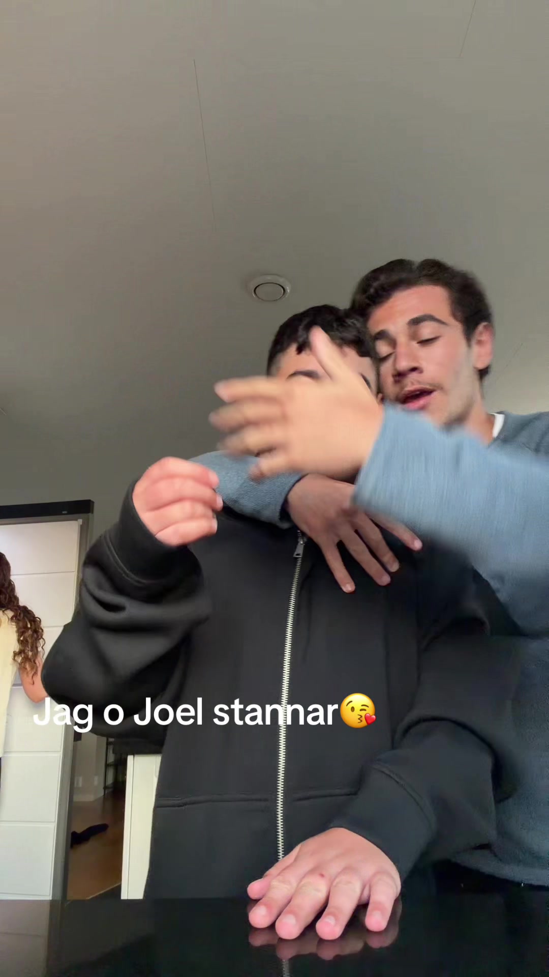 @ʞɐsI
