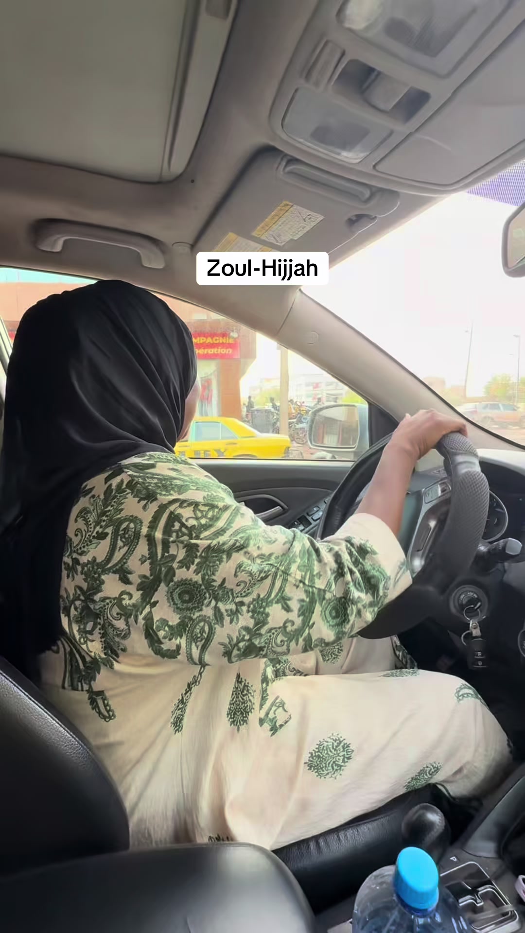 @Dija_Khadija02
