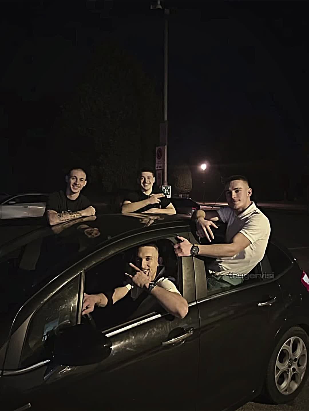 @𝙩𝙝𝙪𝙜𝙚𝙧𝙫𝙞𝙨𝙞