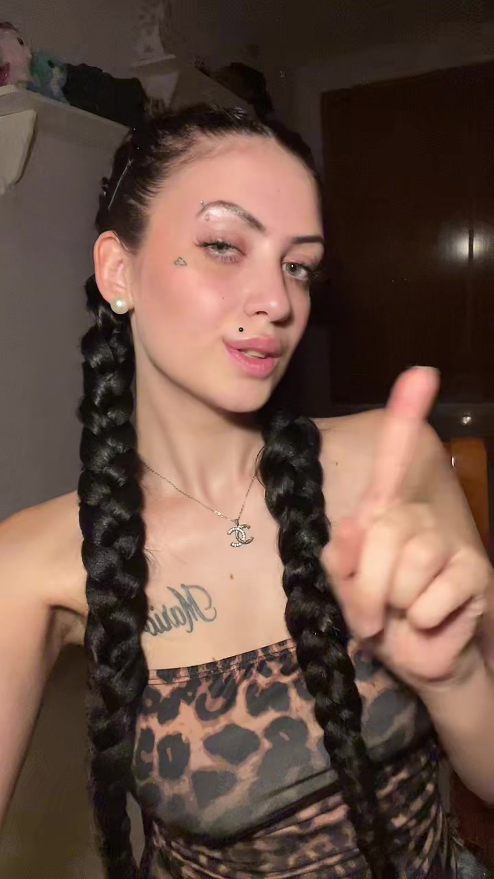 @PrettyWhenuKryy