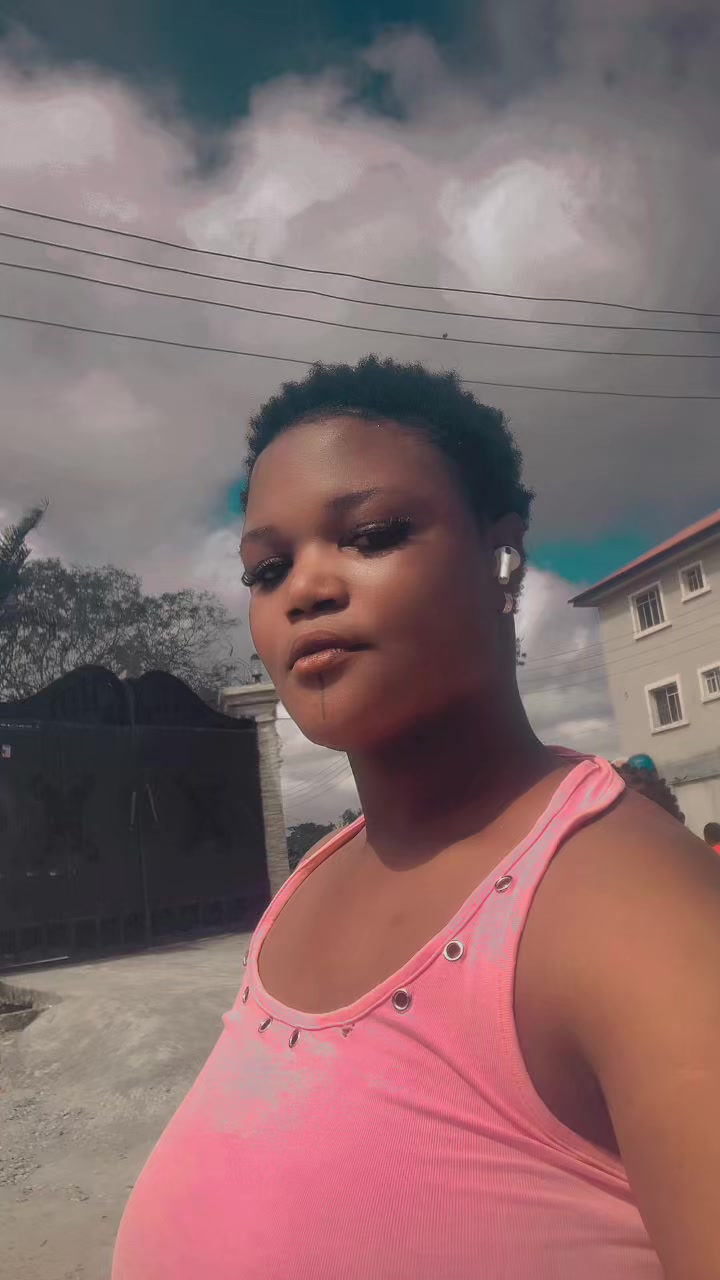 @Anikeade💕💕🥹