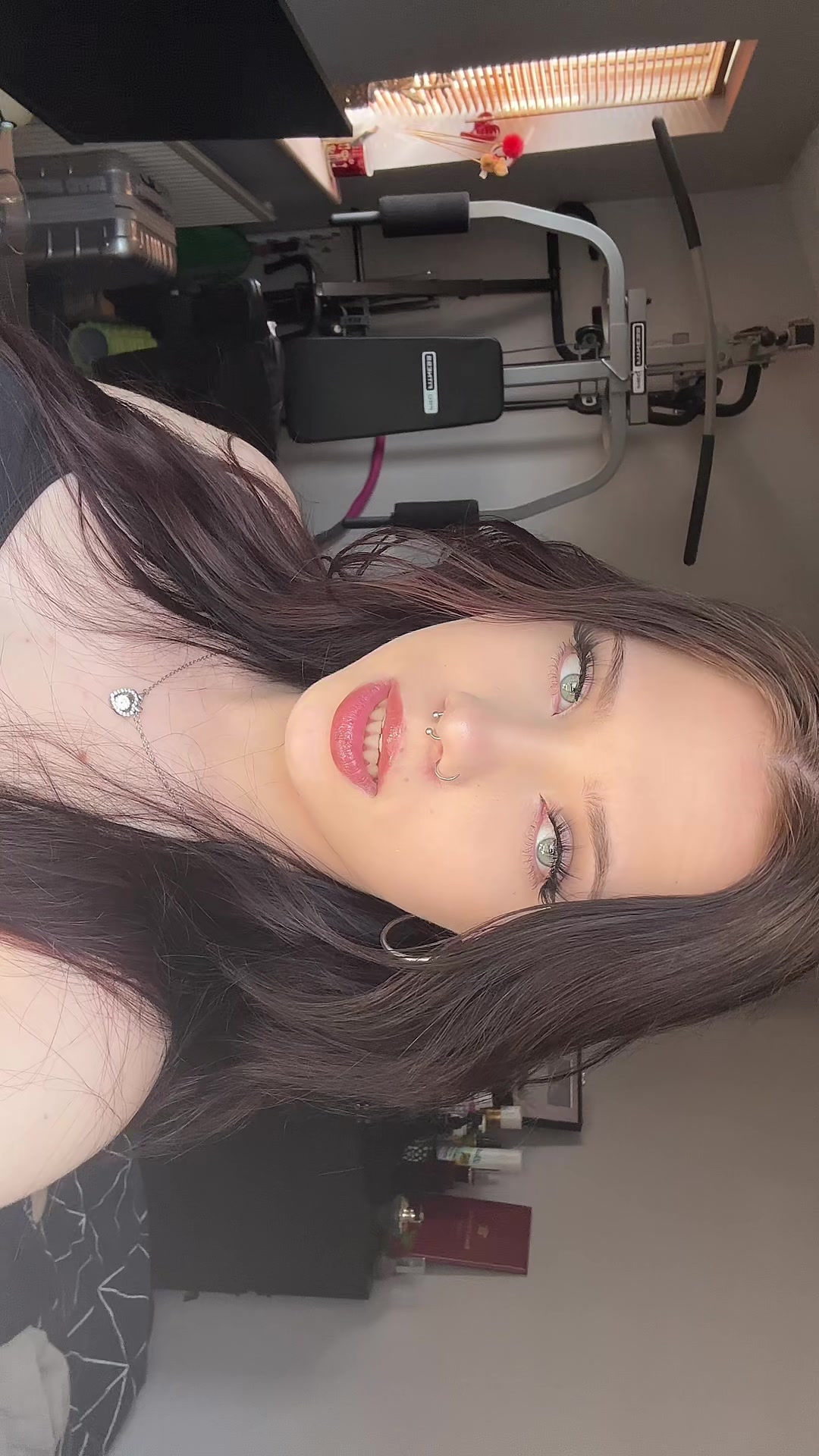@_ronira