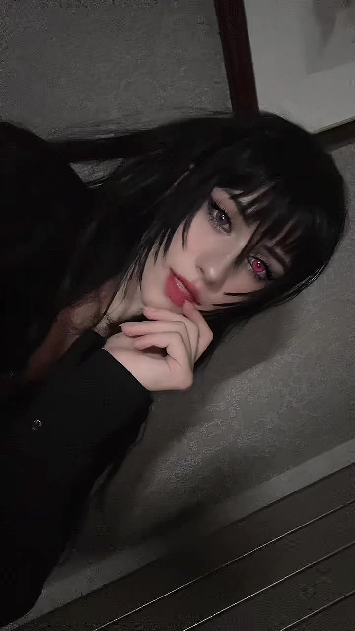 @annirelia