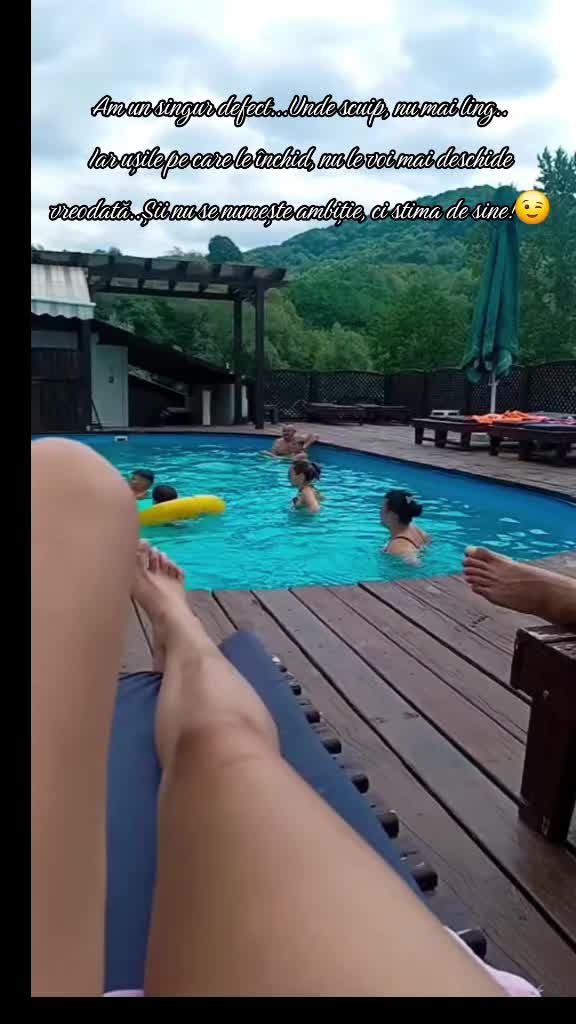 @Elena Monica