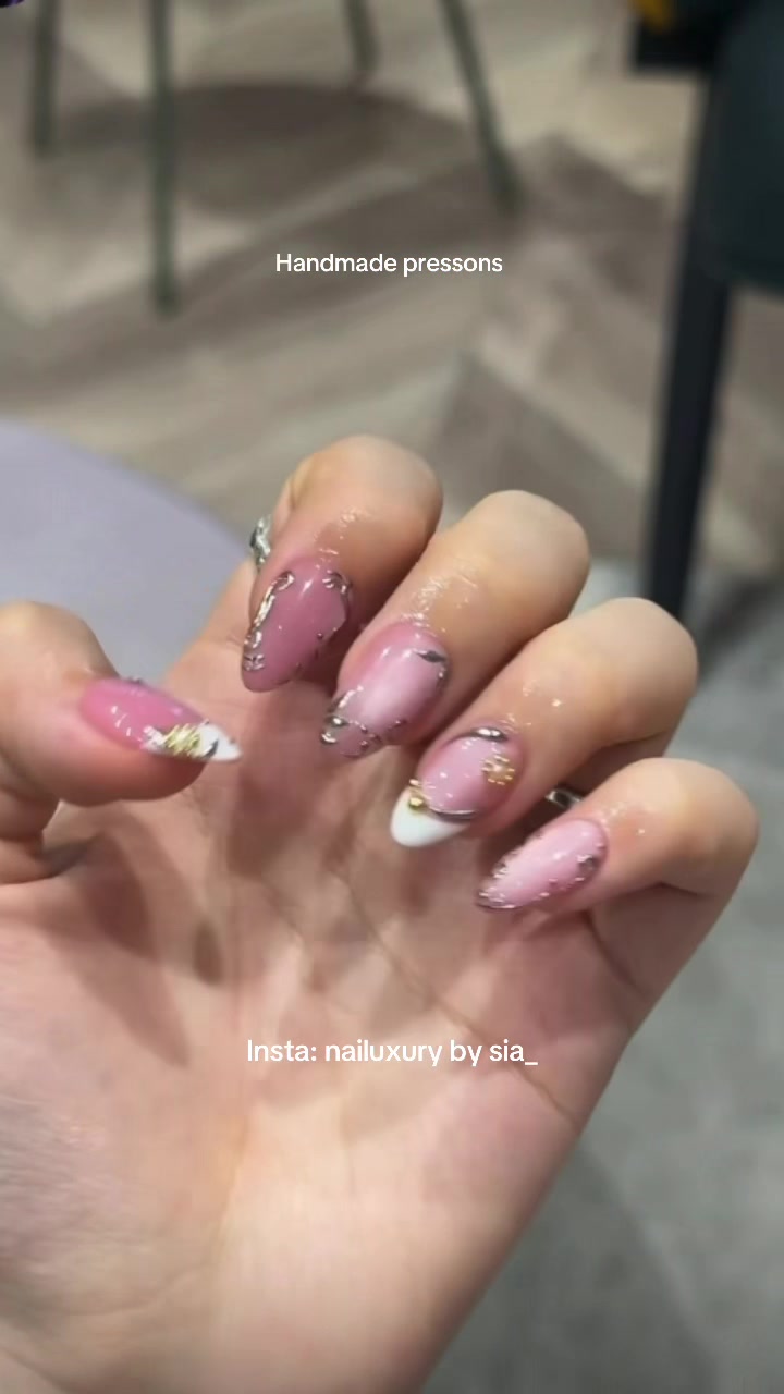 @Nailuxury by sia
