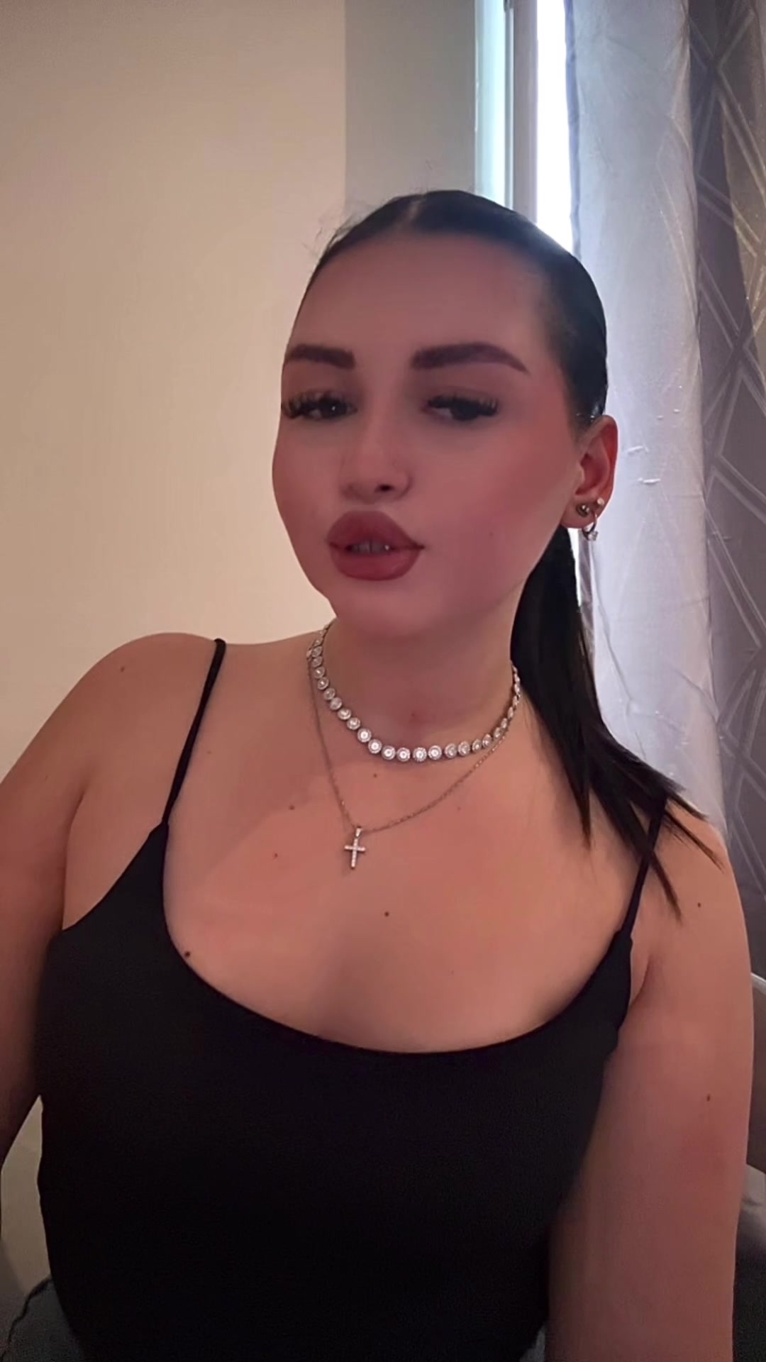 @isa🇦🇱