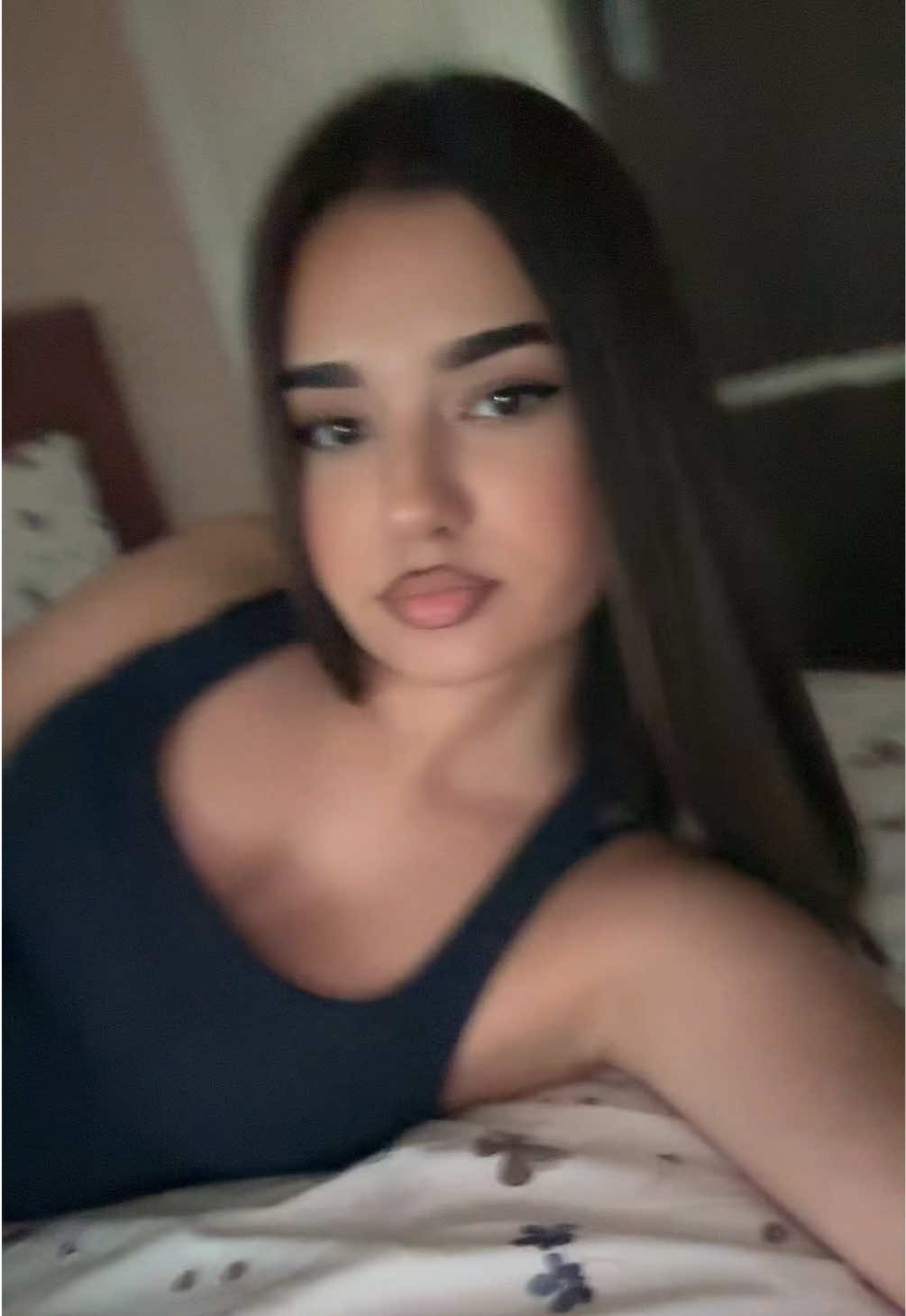 @adelinavrm