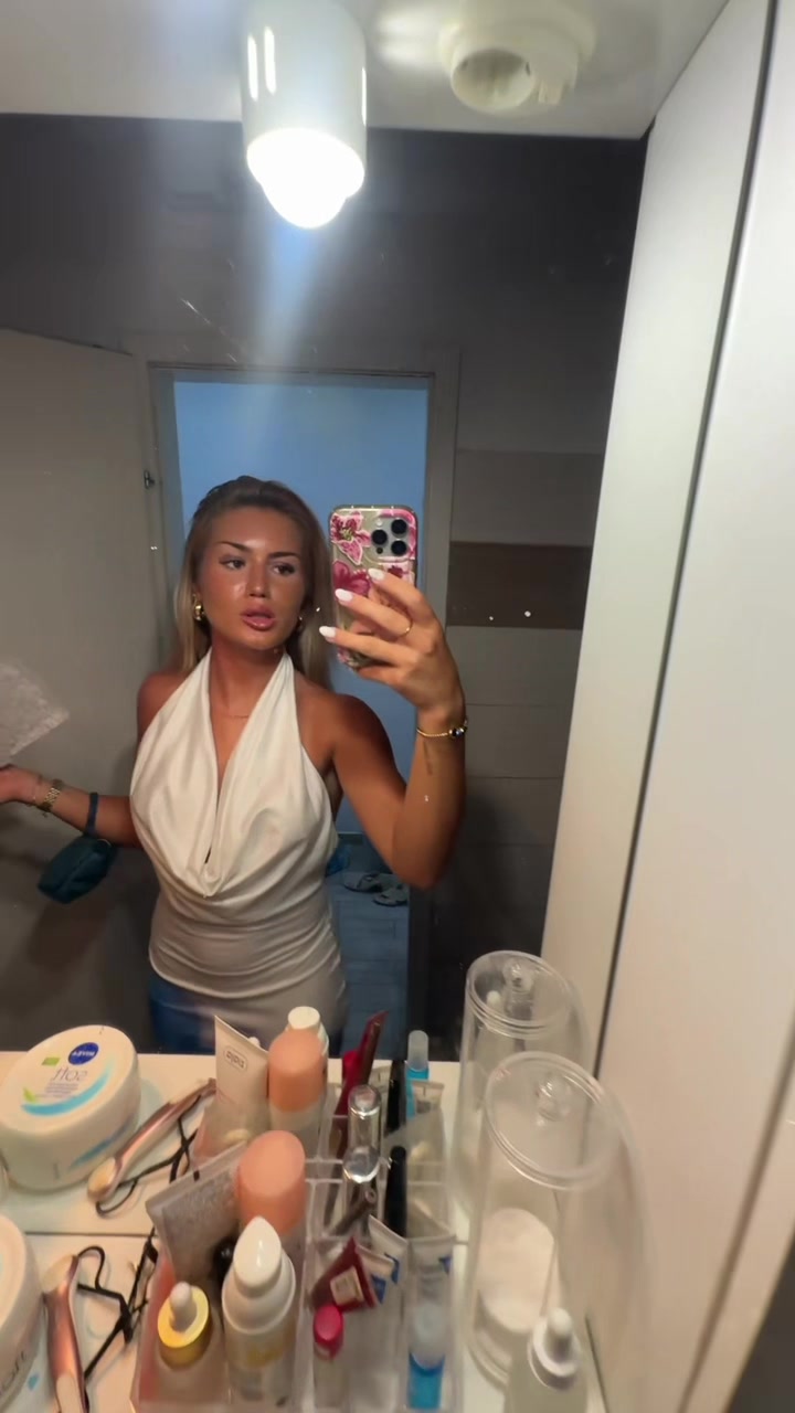 @tonia