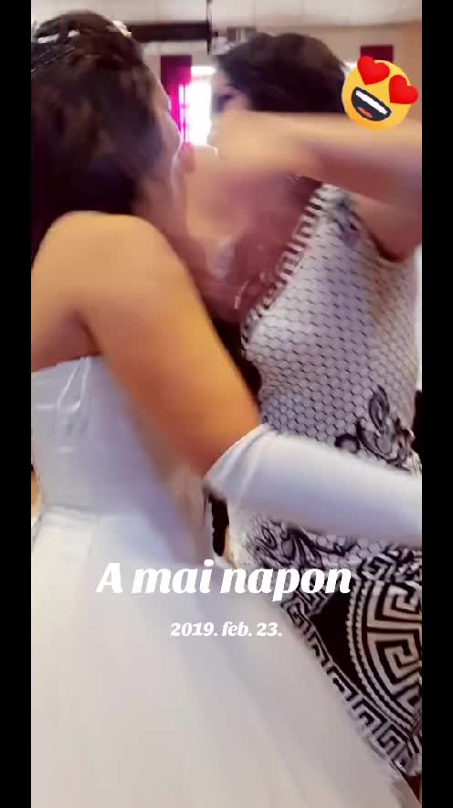 @Mónika