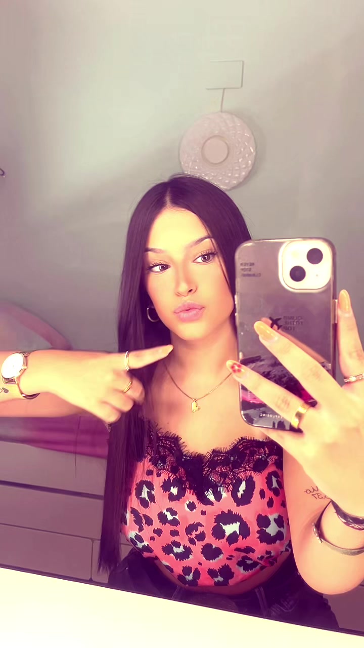@miriiamvalverdee_08