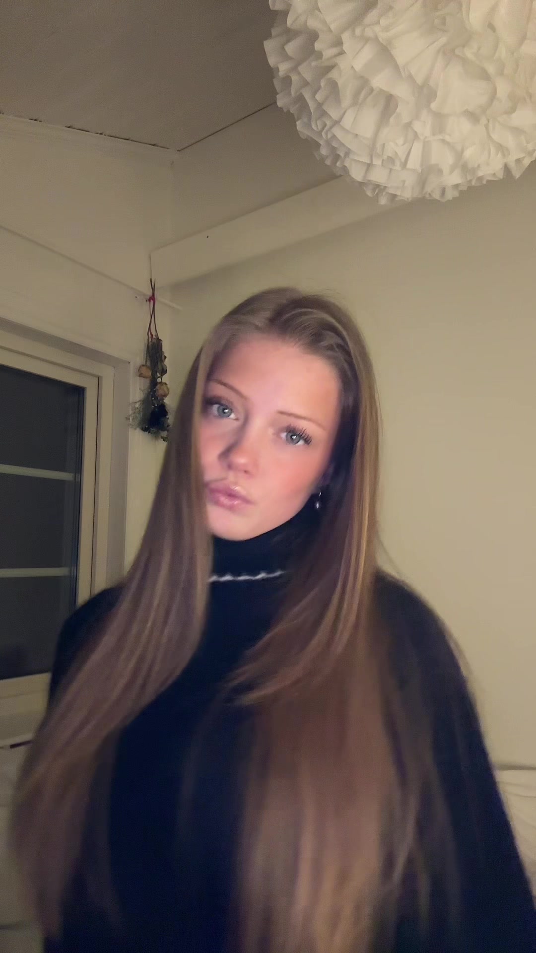 @ᑕOᖇᑎᗴᒪIᗩ♡