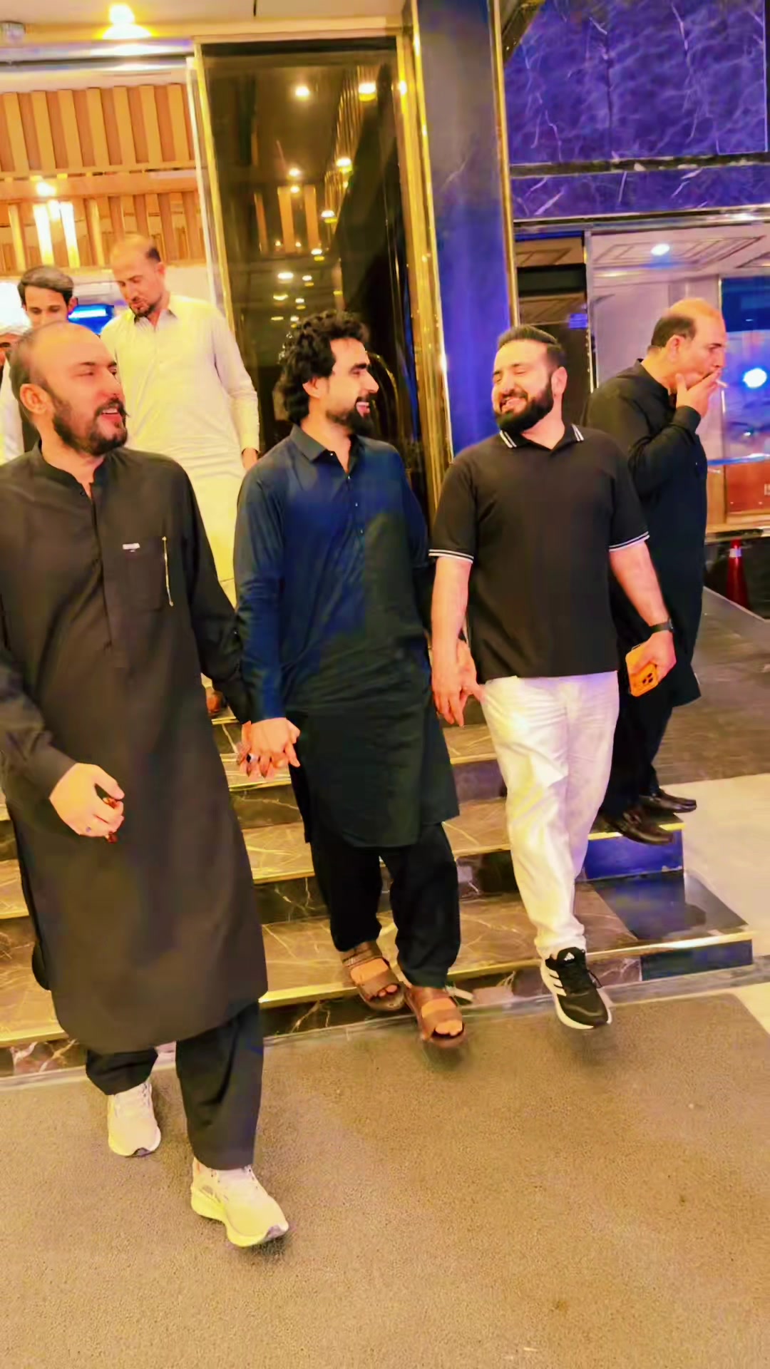 @Safiullahmarwat333