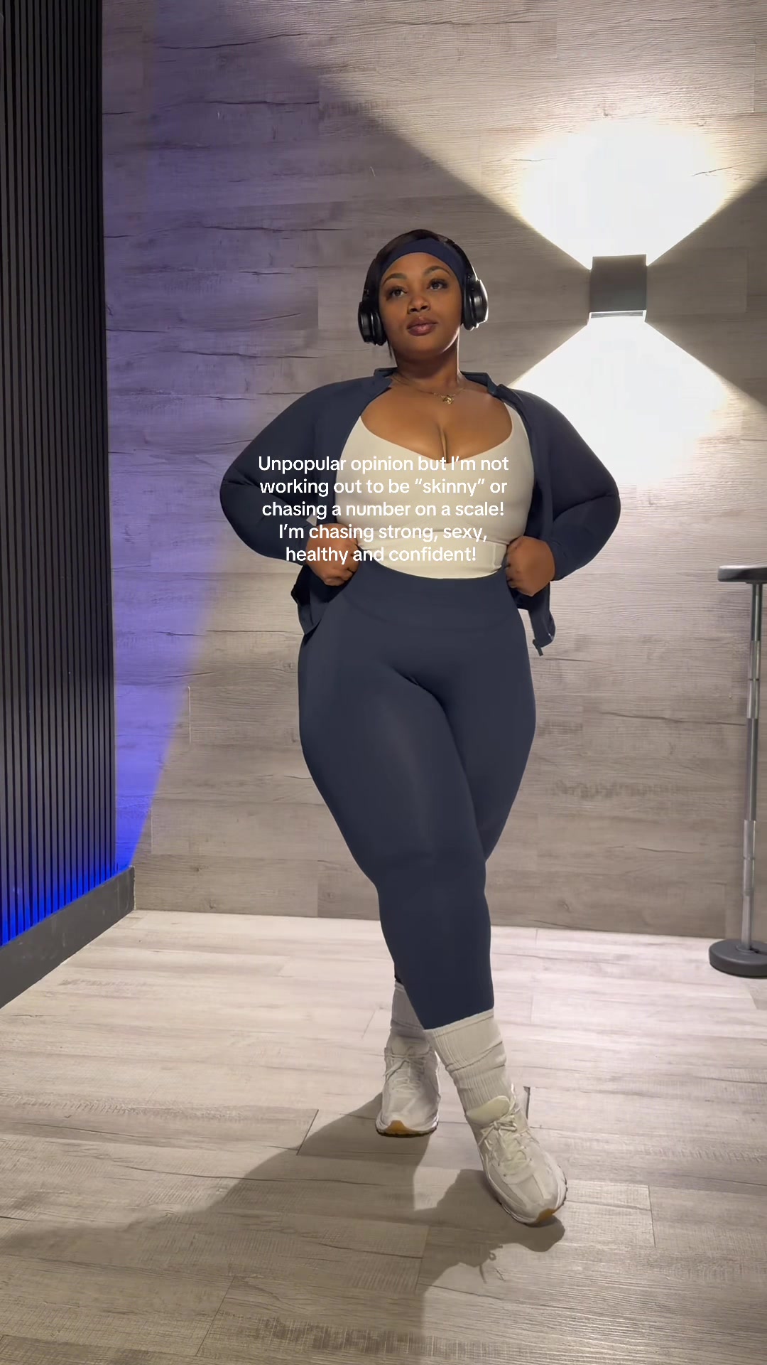 @thequeway