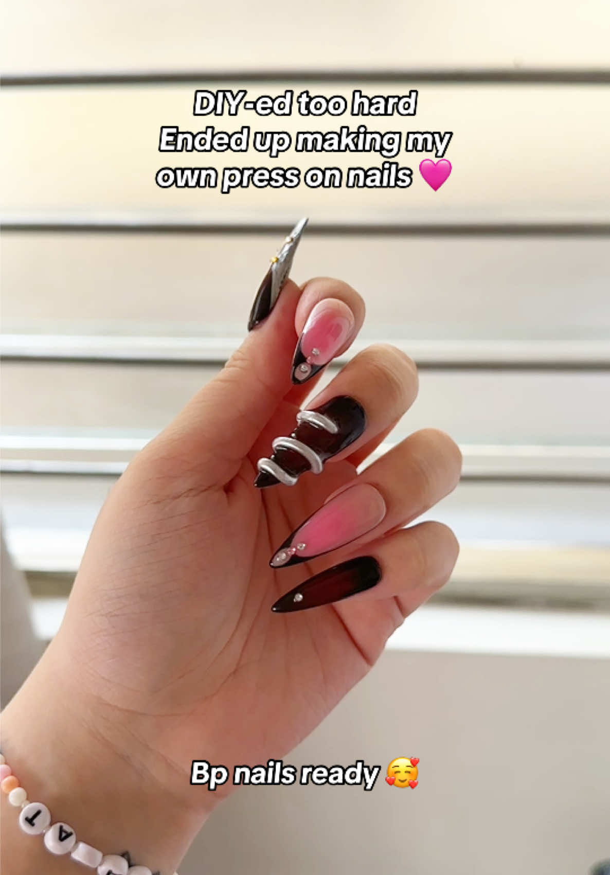 @klowi ఇ ◝‿◜ ఇ
