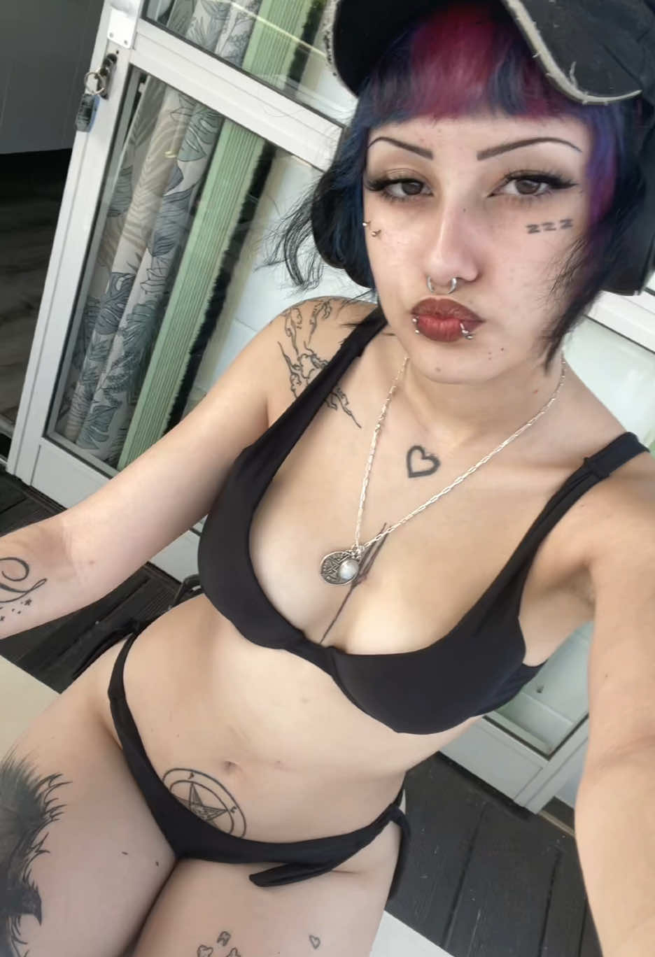 @🧛🏻♀️