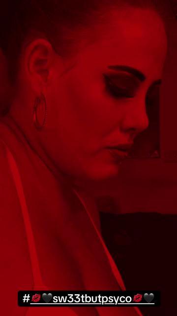 @💋🖤Mama sw33t but psycho💋🖤
