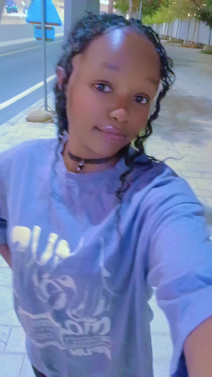 @NjeeRY🫅❤️🌸
