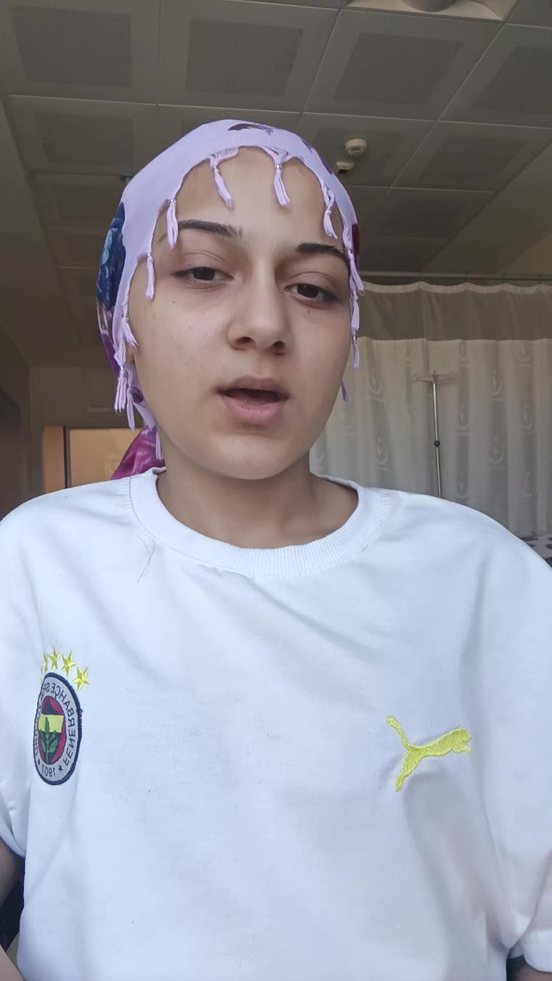 @✶