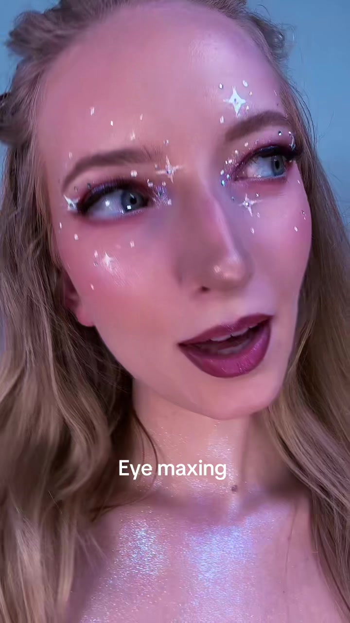 @Ell✨