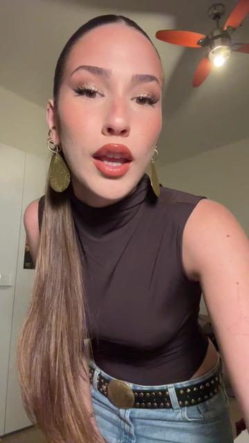 @anitaroverselli
