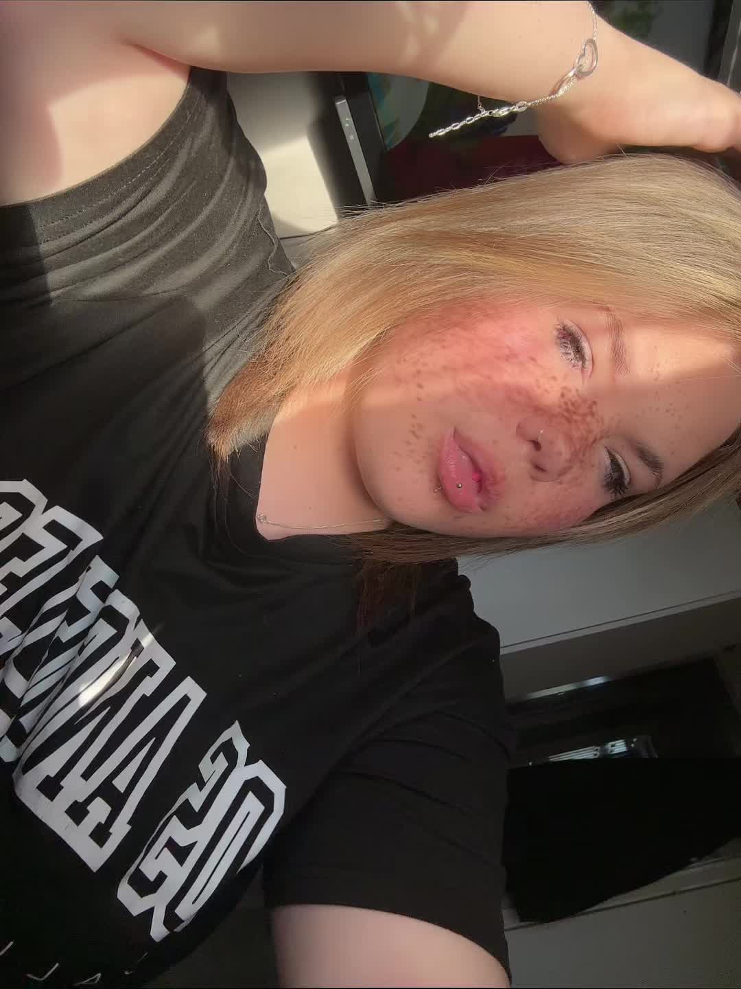 @ellie🫶🏻