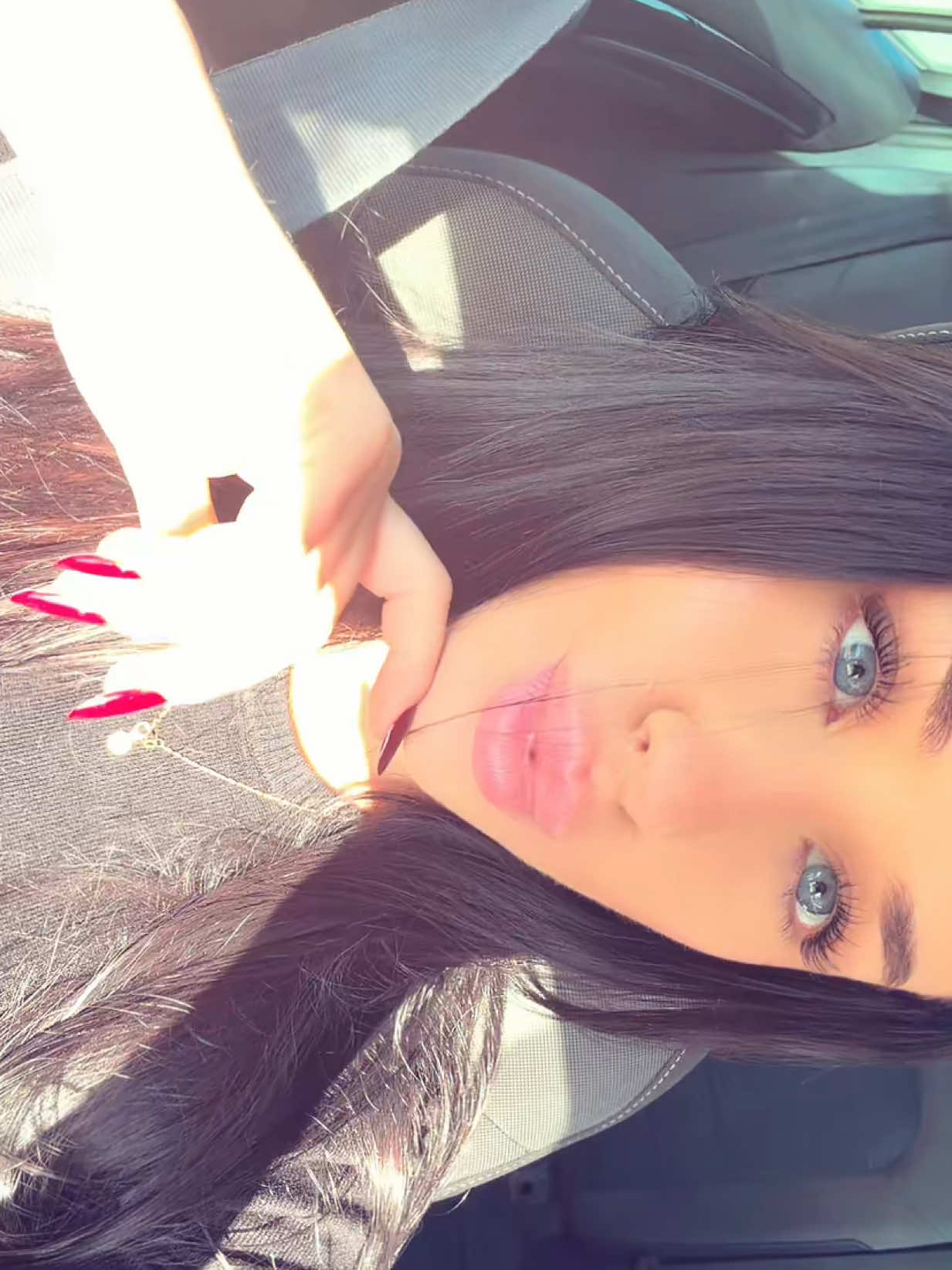@Vanessa🤯