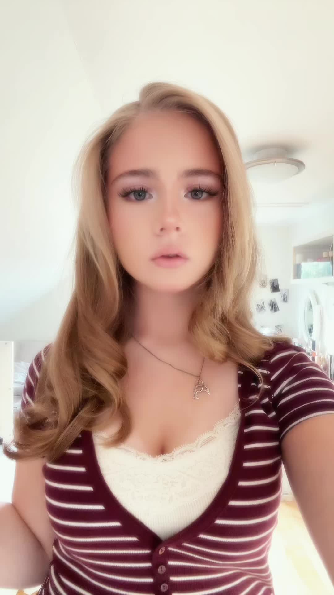 @🤍ℰℳℰℒℐℰ 🤍
